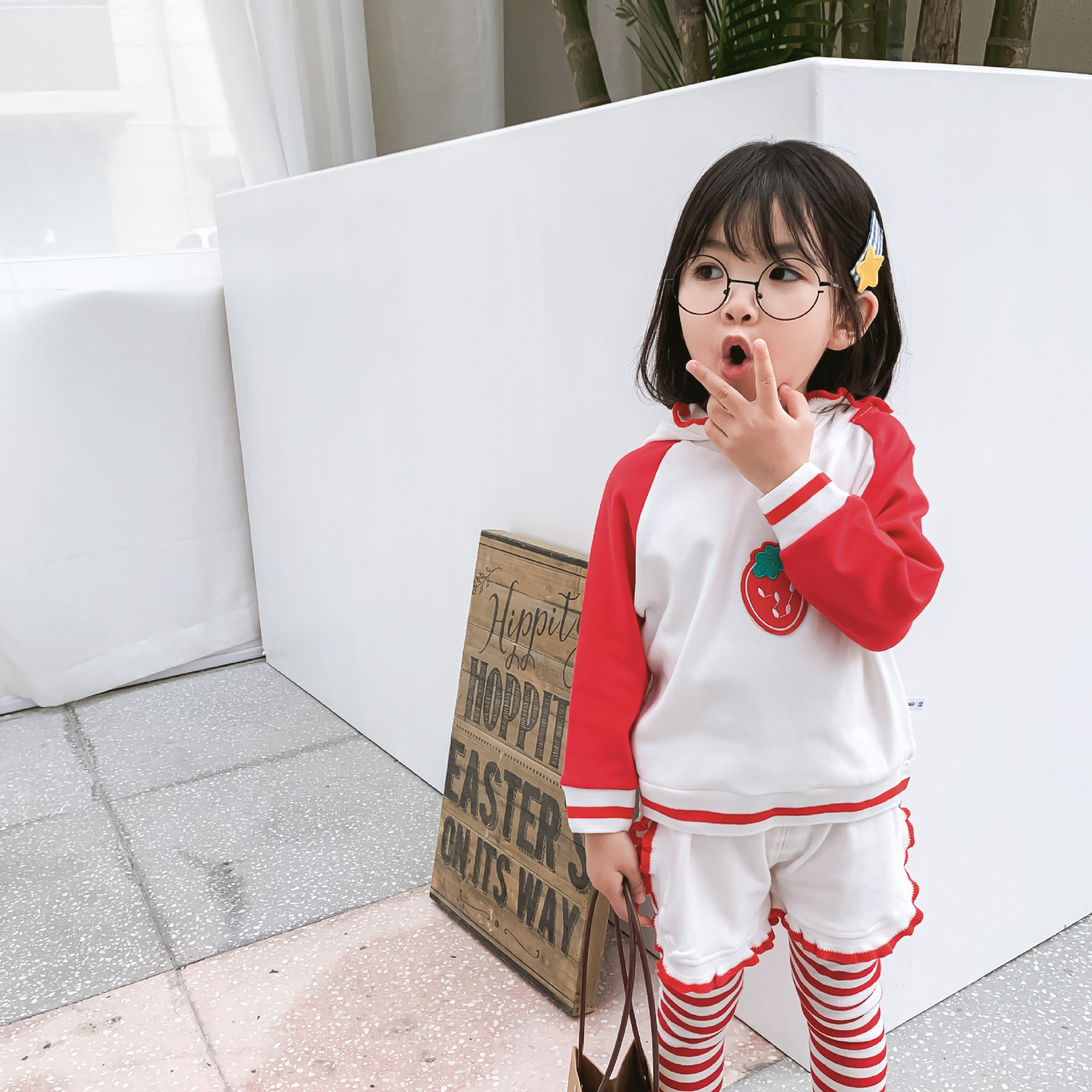 童装一件代发 2019年秋季新款女宝宝草莓花边螺纹洋气套装 n472