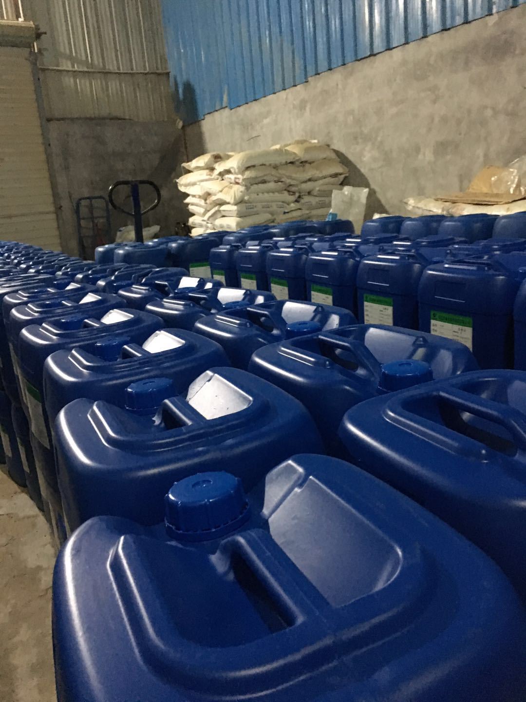 批发水垢清洁剂 金属清洗剂 工业用清洗剂 除垢剂