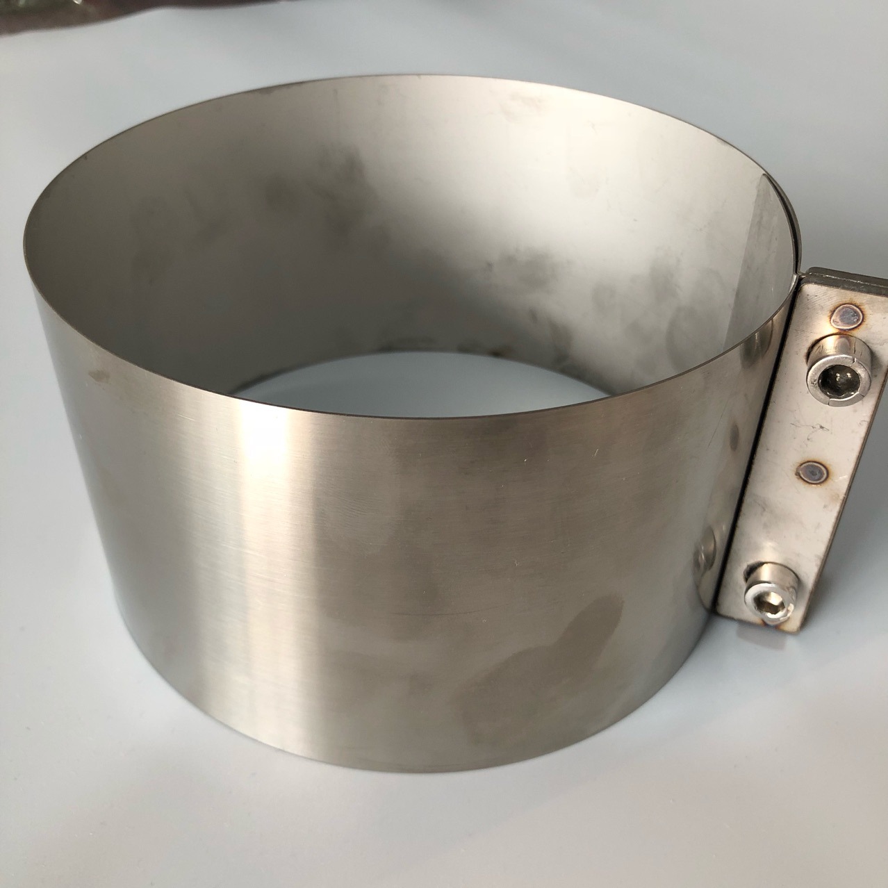 鸿途厂家供应304不锈钢抱箍卡箍来图定制管夹多种型号管卡定位箍