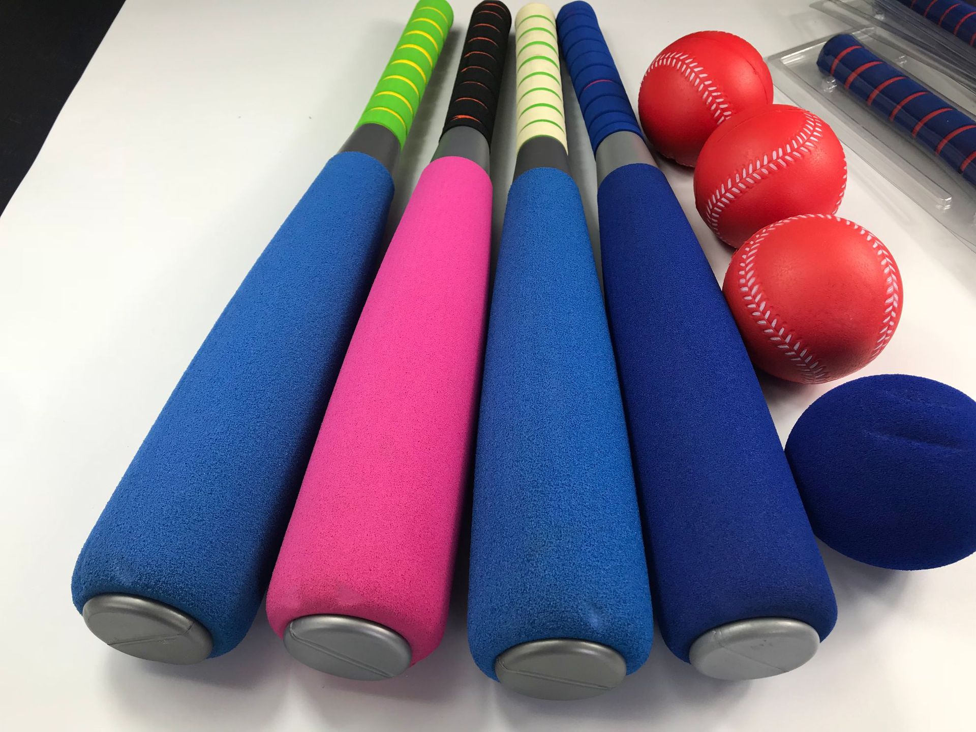 儿童比赛棒球棒 泡棉海绵软式安全棒垒球 幼儿园少年体育体操球棒