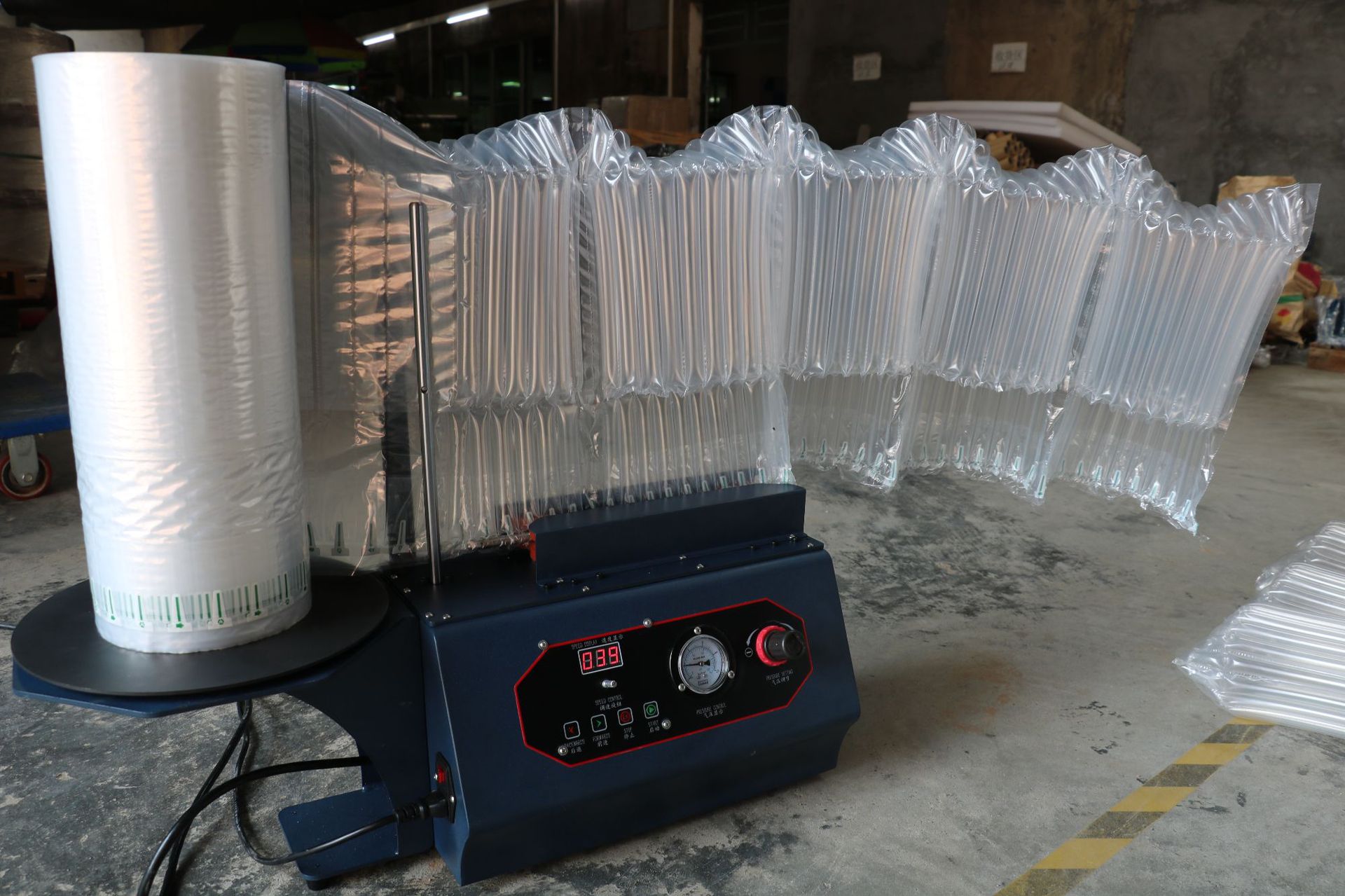 自动立式充气柱袋包装机器卷材连卷袋 红酒奶粉包装袋 充气设备