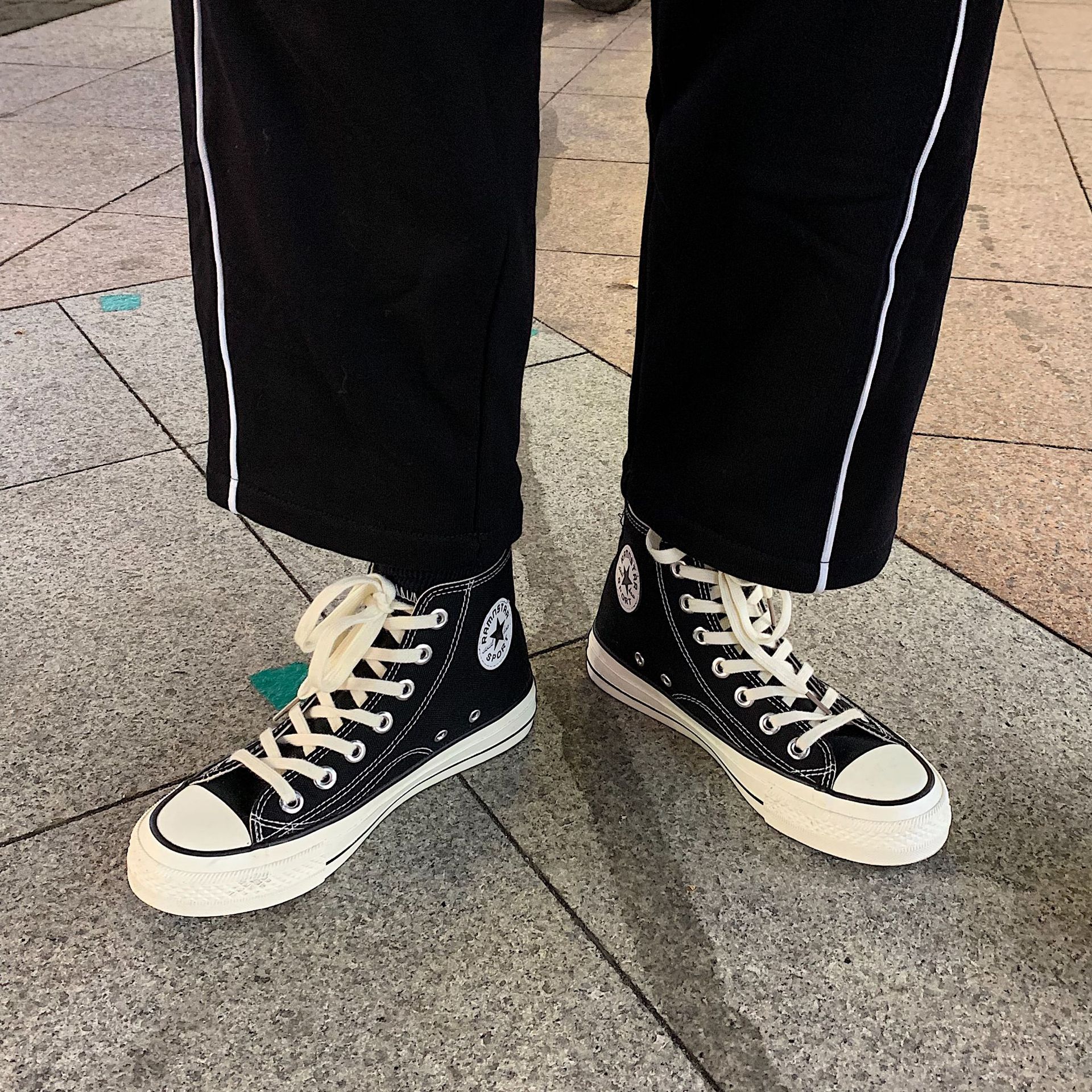 时尚韩国街拍万年经典百搭复古1970s复刻黑色高帮帆布鞋女