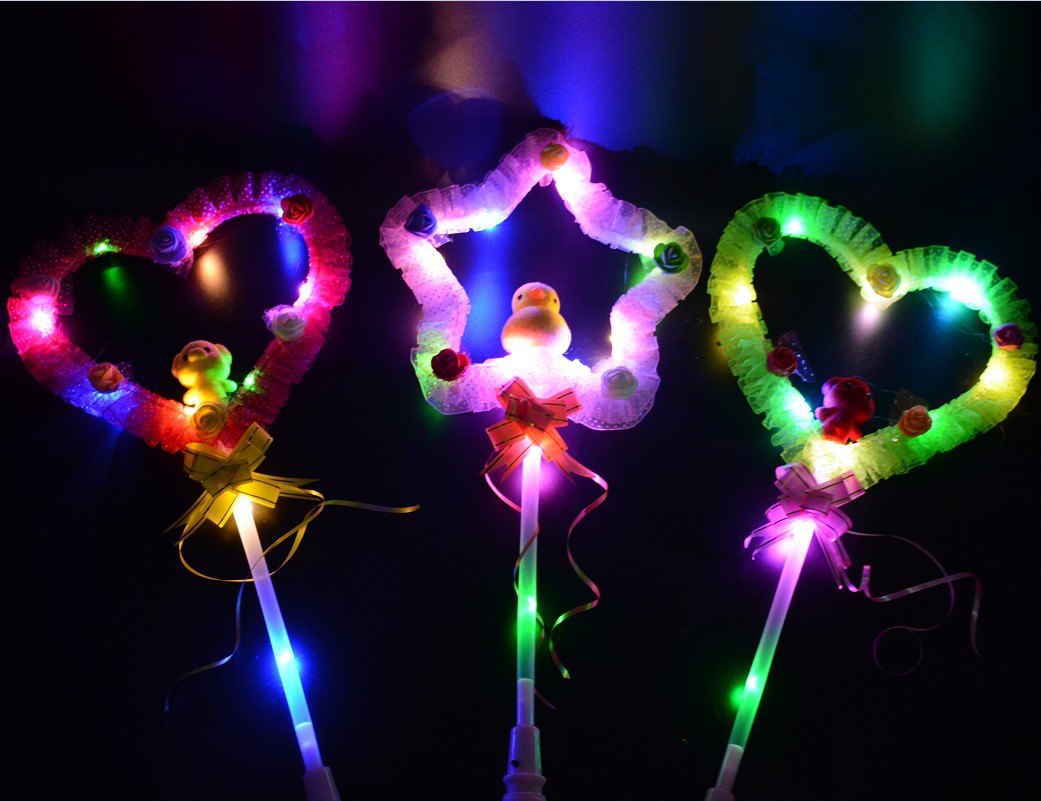 新款发光娃娃爱心棒 diy手工魔法棒亮灯网红同款夜市畅销发光玩具