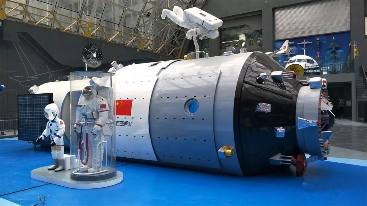 天宫一号模拟舱航天科普展品科技馆航空航天研学基地体验设备