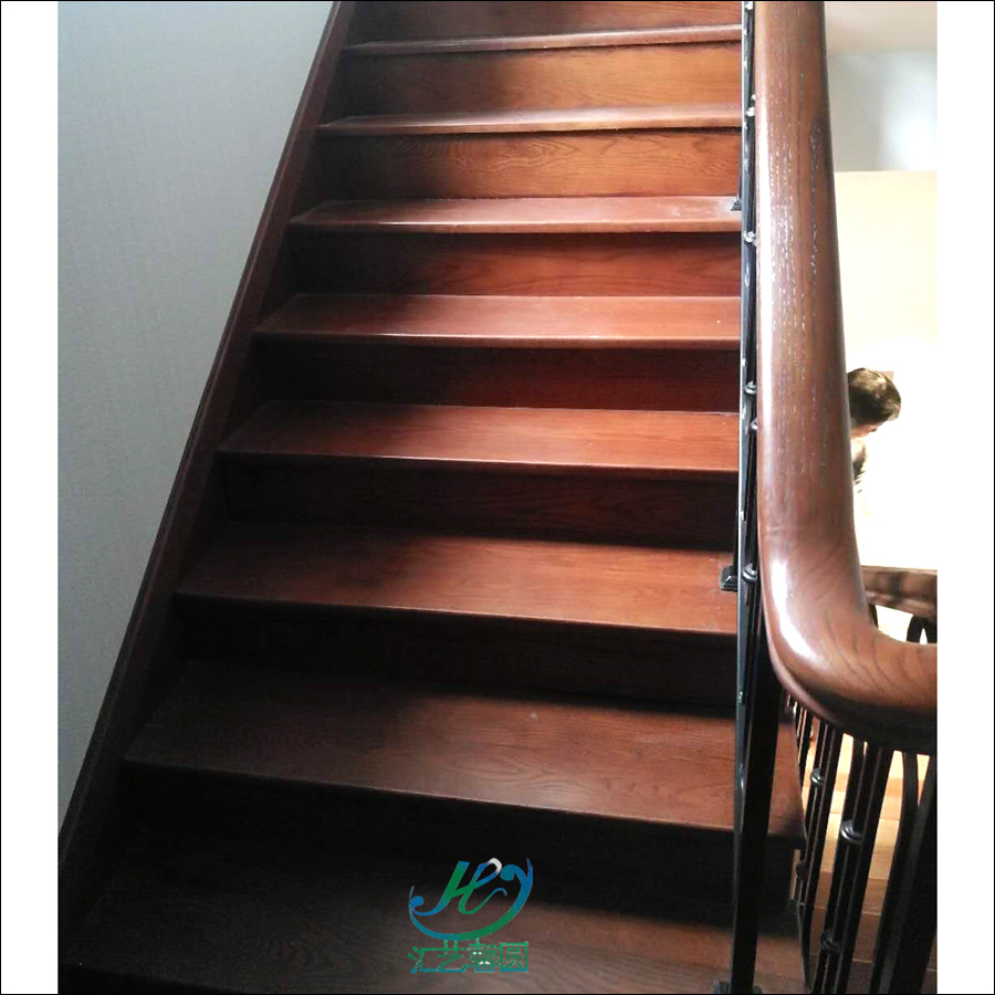 铁艺楼梯扶手护栏 别墅室内铁木扶手 旋转楼梯扶手免费设计