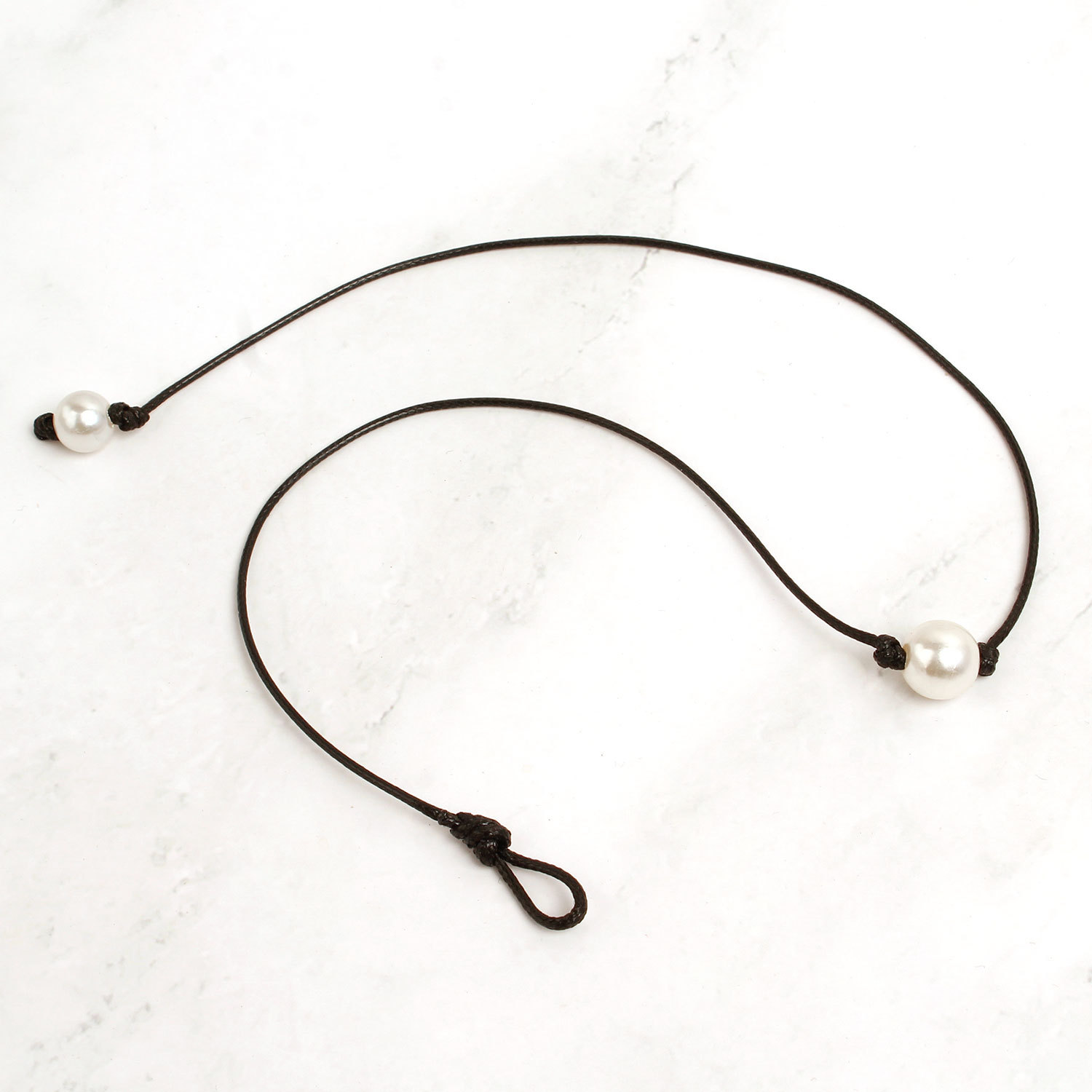 皮绳仿珍珠精致简约欧美女式项链 精美仿珍珠吊坠淘宝爆款