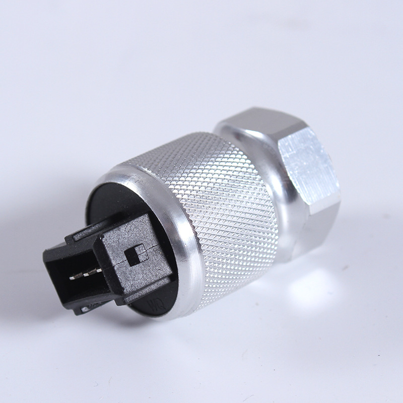 金杯海狮福田中顺金龙海狮里程表传感器车速传感器