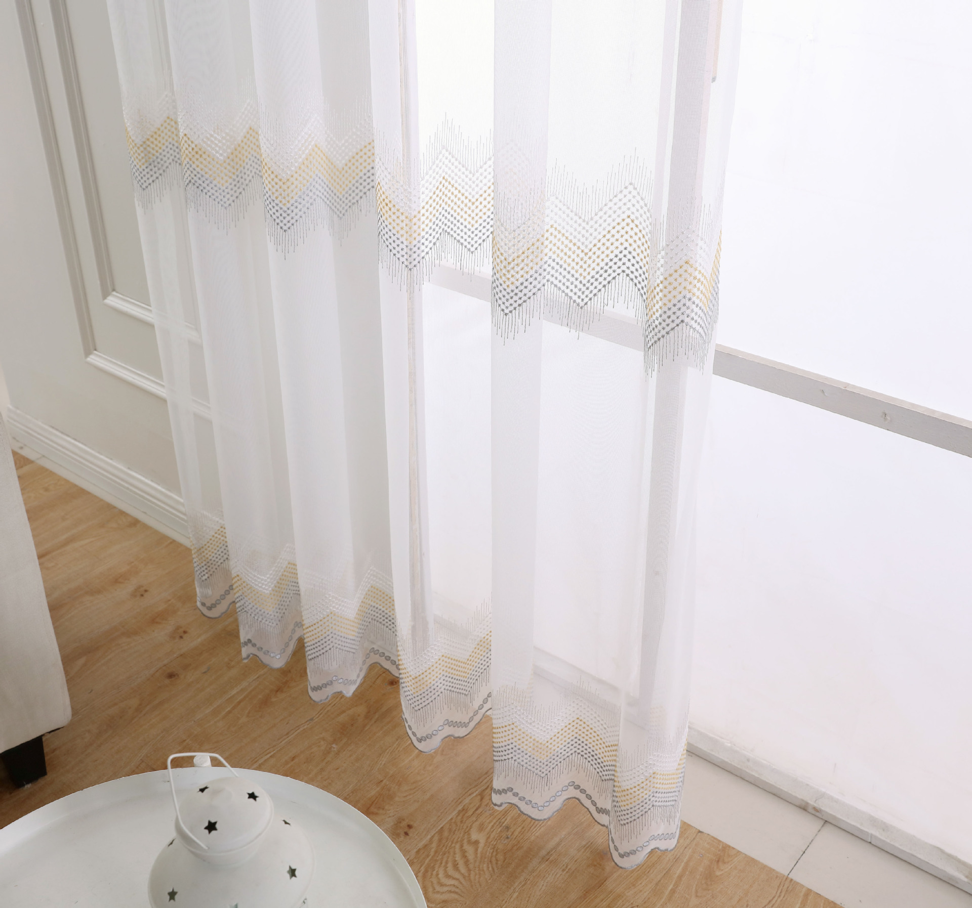 人气直销新品点子花简约清新现代纯白色网格纱百搭平绣绣花窗帘纱