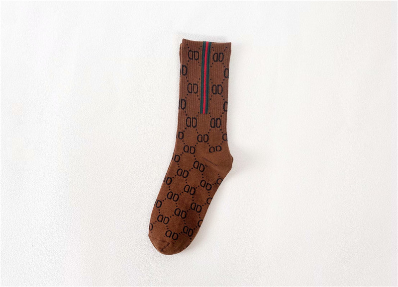 Trending on TikTok Same Style Retro Europe and America Style Letter 100% Cotton Socks Big Brand G Home Mid-High Tube Fashion Magazine Style Socks