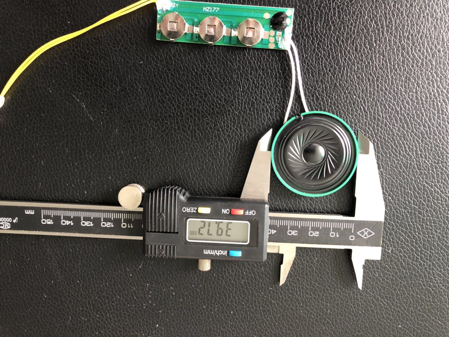 喇叭发声音乐器,产品电路板尺寸为63mm*18mm,高度6mm,光控开关外接线