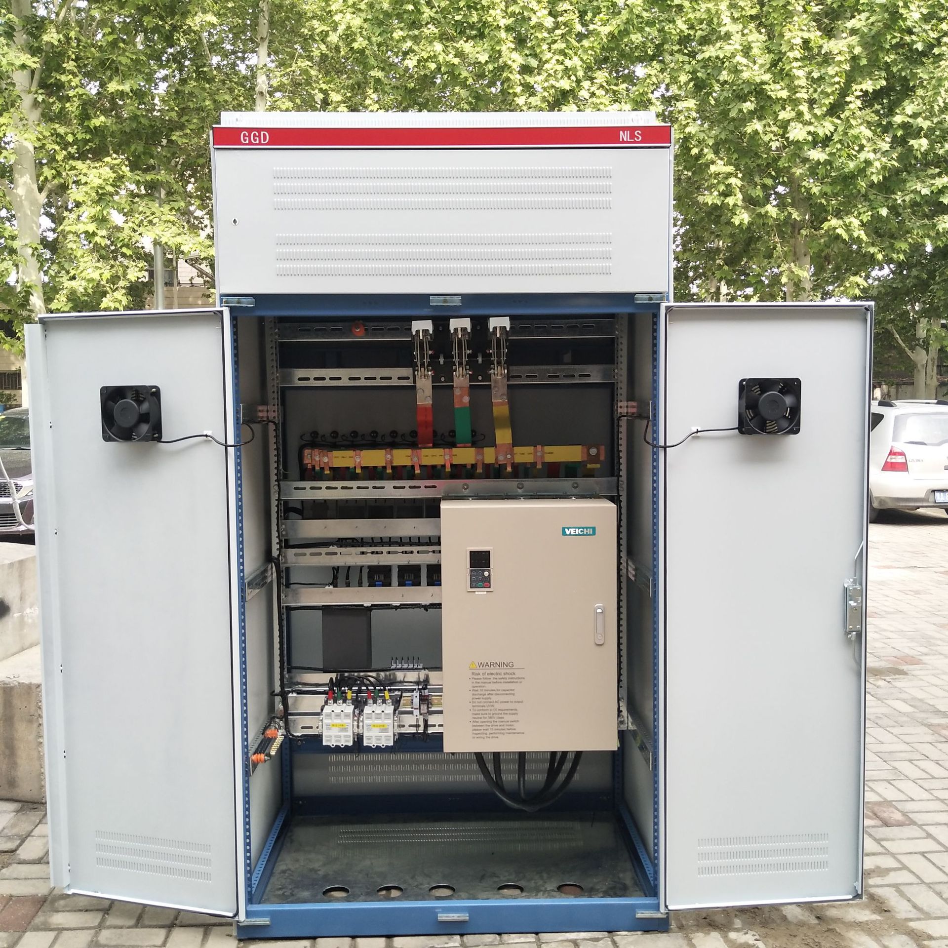 厂家直销 量大从优 160kw变频器 37kw软起动器 15kw水泵 变频柜