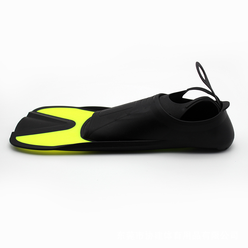 脚蹼蛙鞋潜水短脚蹼成人儿童轻便套脚式训练浮潜装备 厂家批发