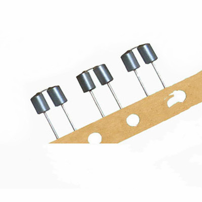 双孔磁珠单孔磁珠双胞胎磁珠六孔磁珠八孔磁珠35x8x08