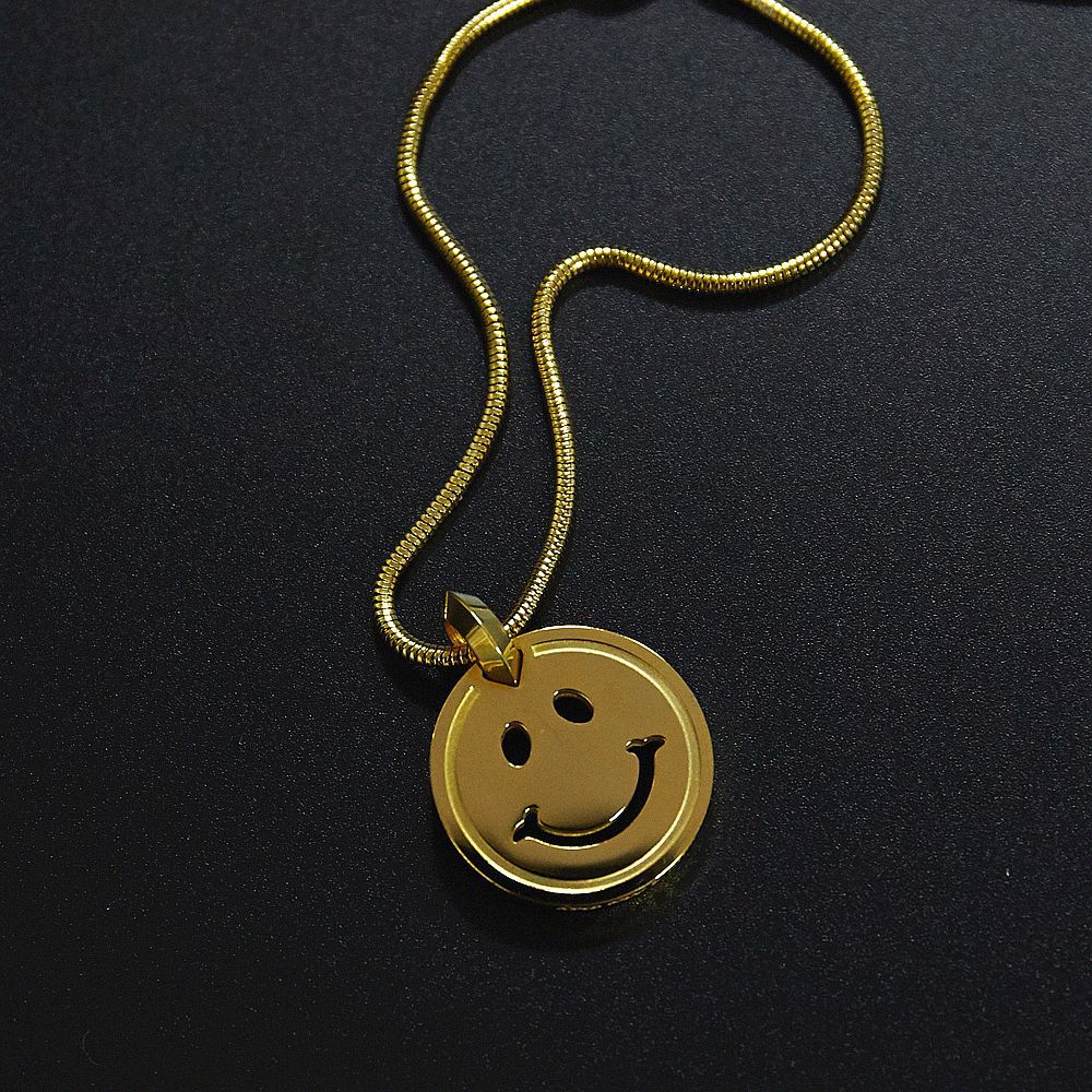 emoji笑脸项链18k金微笑表情包毛衣链钛钢圆形潮男女街头嘻哈吊坠