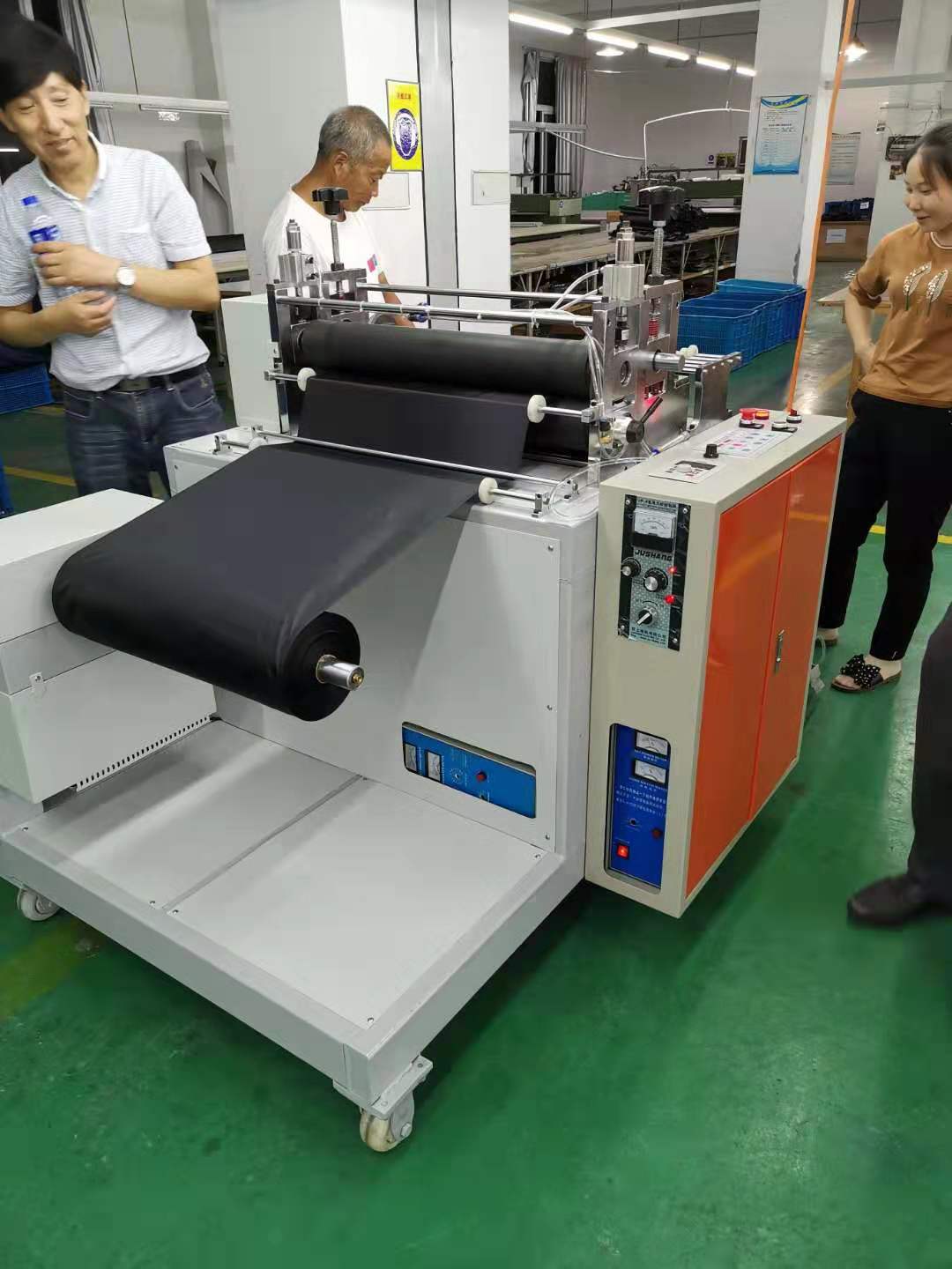 润腾超声波全自动雨伞布包边机,卷边机