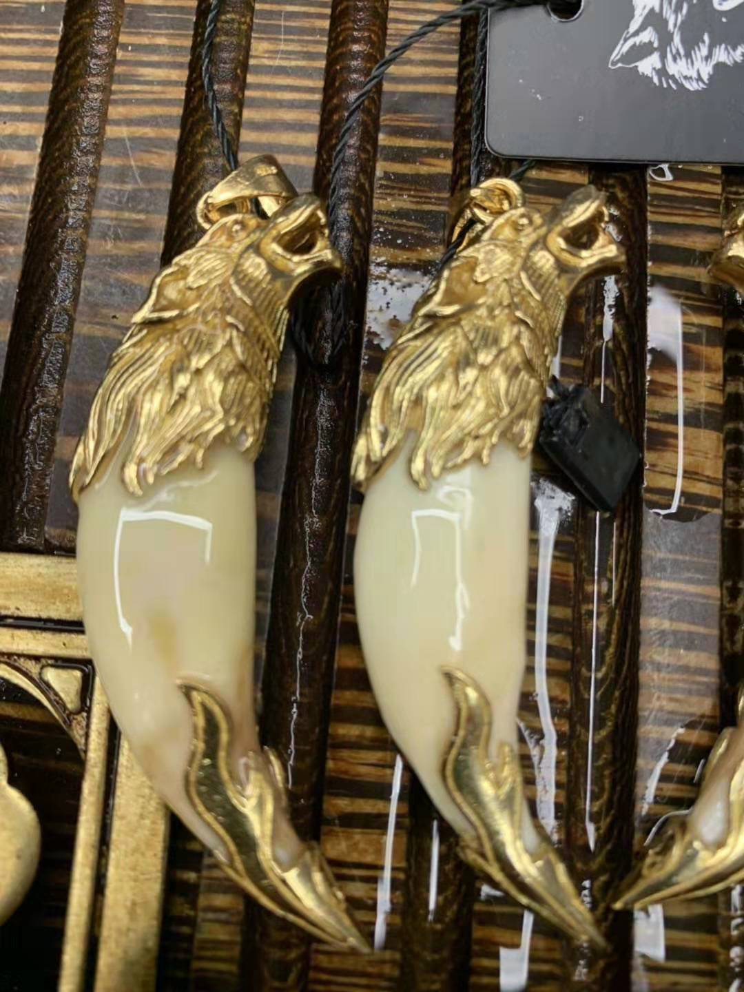 俄罗斯西伯利亚狼牙饰品狼牙套藏银项链挂件配饰男士狼牙尖套