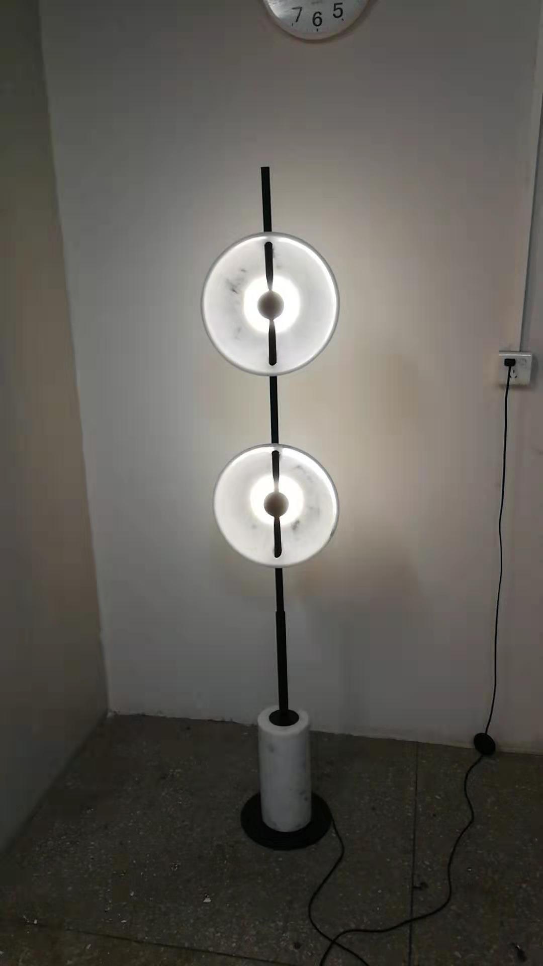 北欧高端可旋转灯罩立式台灯设计师别墅样板房酒店创意现代落地灯