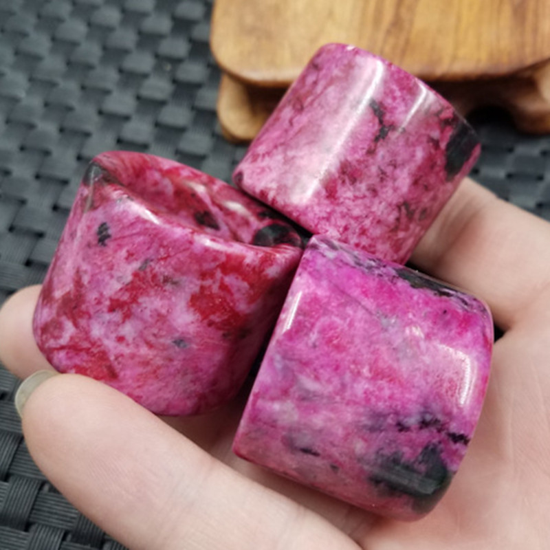 时尚粉色桃花玉蛋面戒指封舒俱来戒指女款戒指玉石戒指指环