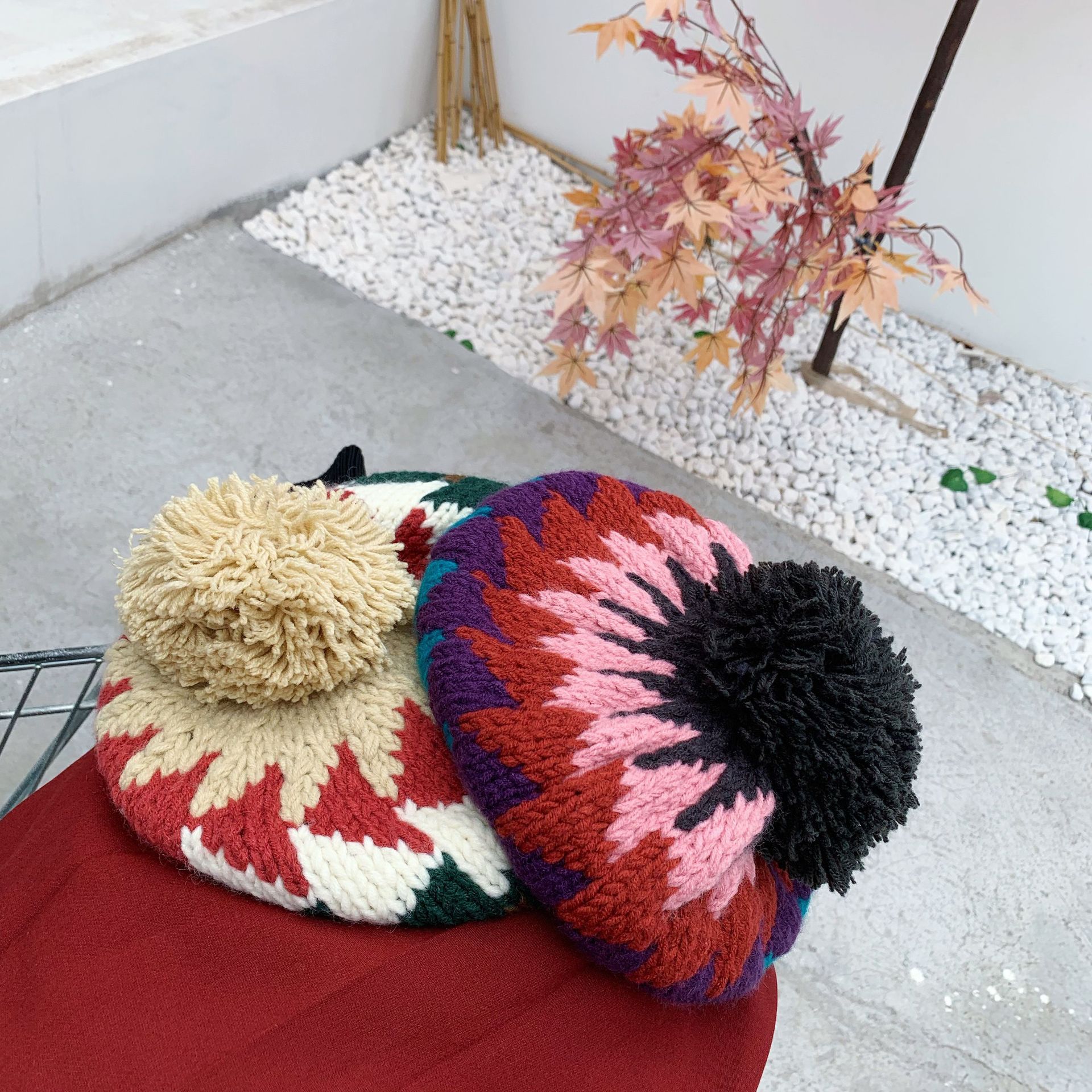 秋季图案拼色流行元素毛球风格韩版材质毛线适用性别女产品类别