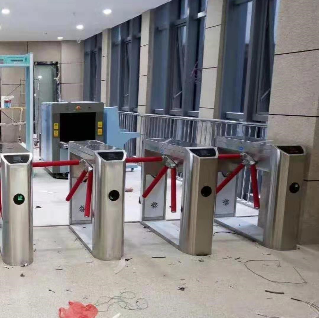 武汉郑州厂家摆闸会所吞手牌三辊闸人行通道闸出入口手牌回收机
