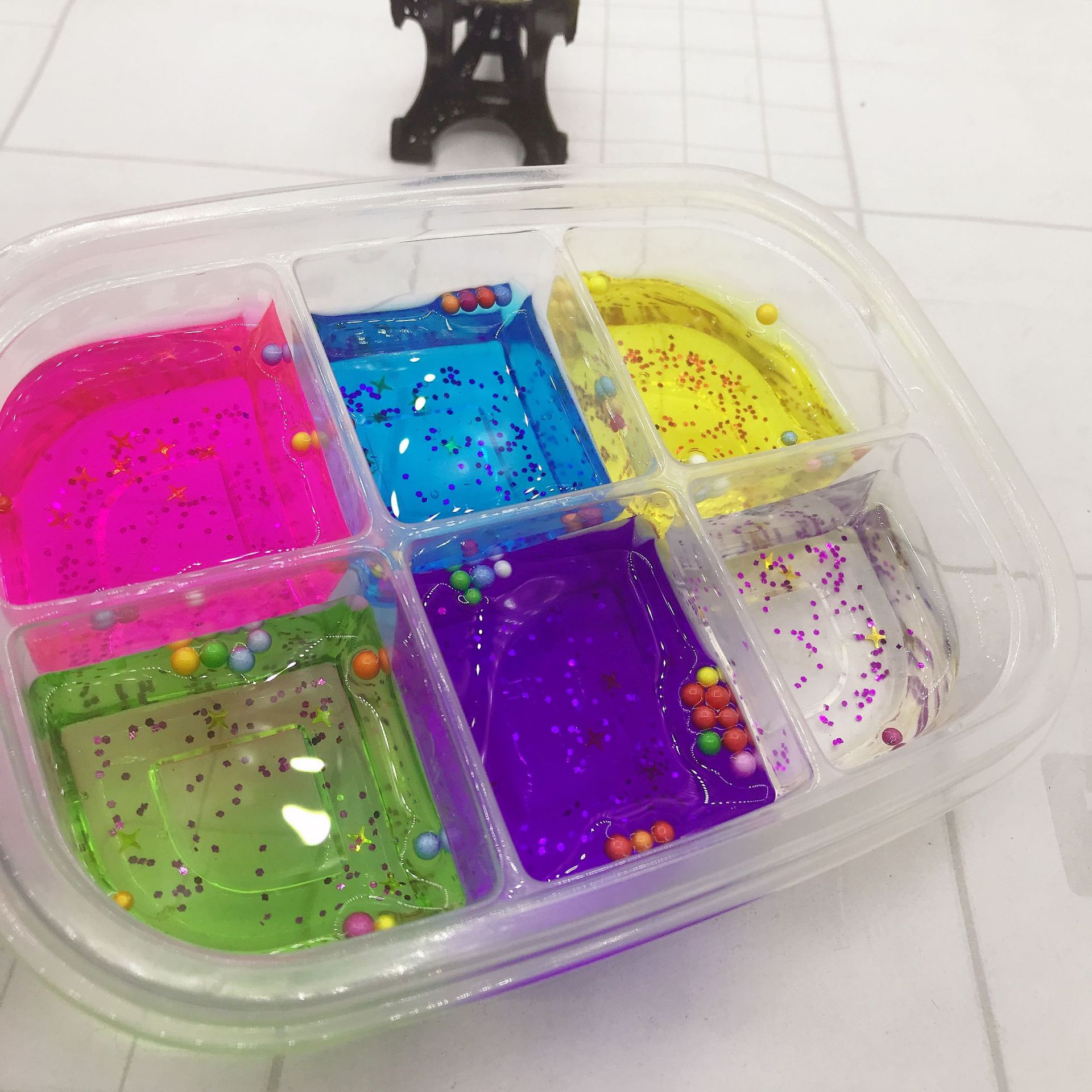 6色六格起泡胶越晚越大的水晶泥胶两元店开店货源