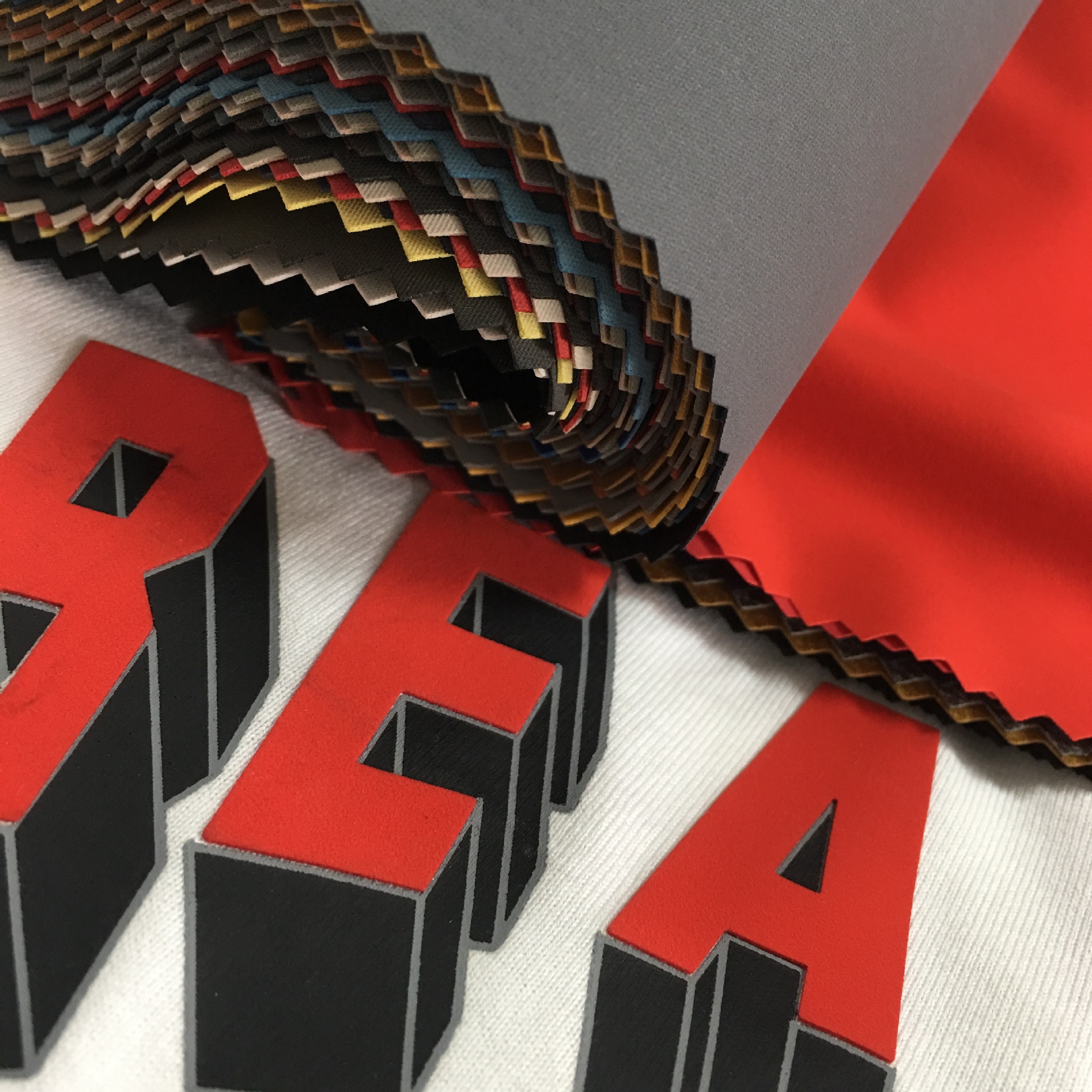 源头厂家订制薄款短绒毛面高弹植绒烫印膜热转印绒面刻字膜热贴膜