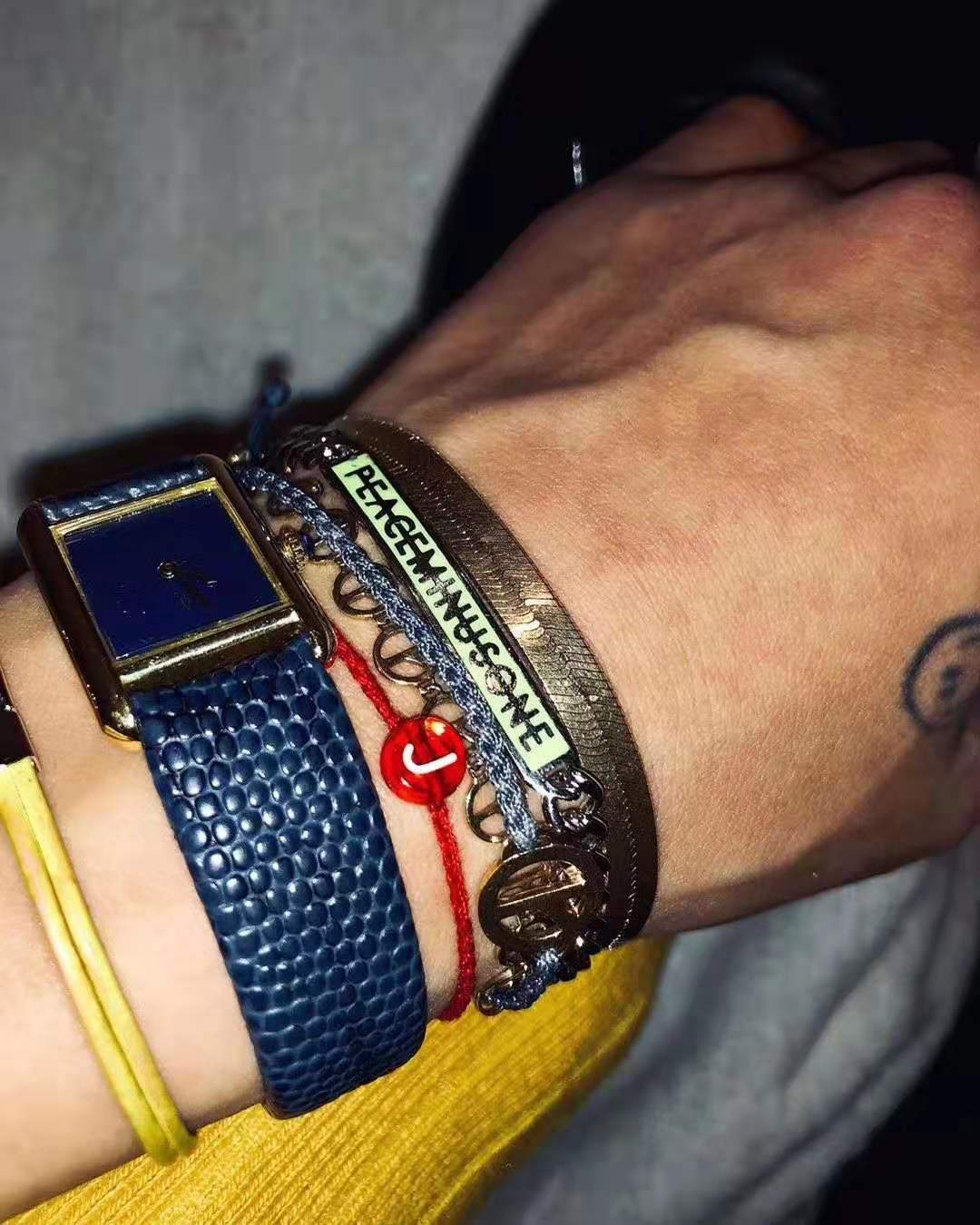 权志龙gd ins同款j字母红色手编手链