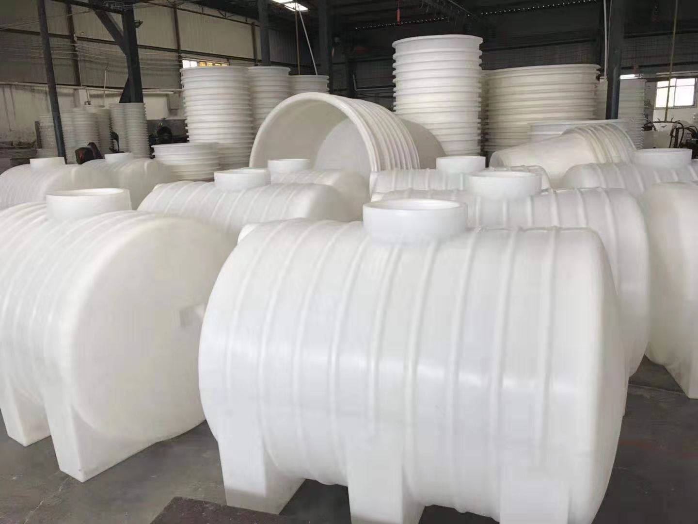 四川西南塑胶卧式打药桶车载运输桶加厚500l1000l2000l