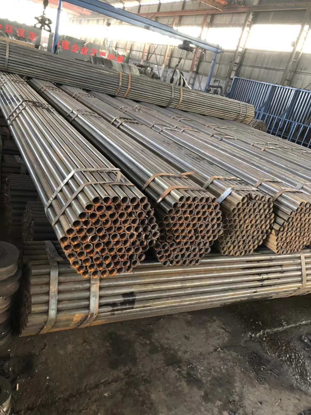 广东架子管厂家生产建筑工地结构工程专用红油排珊管脚手架钢管