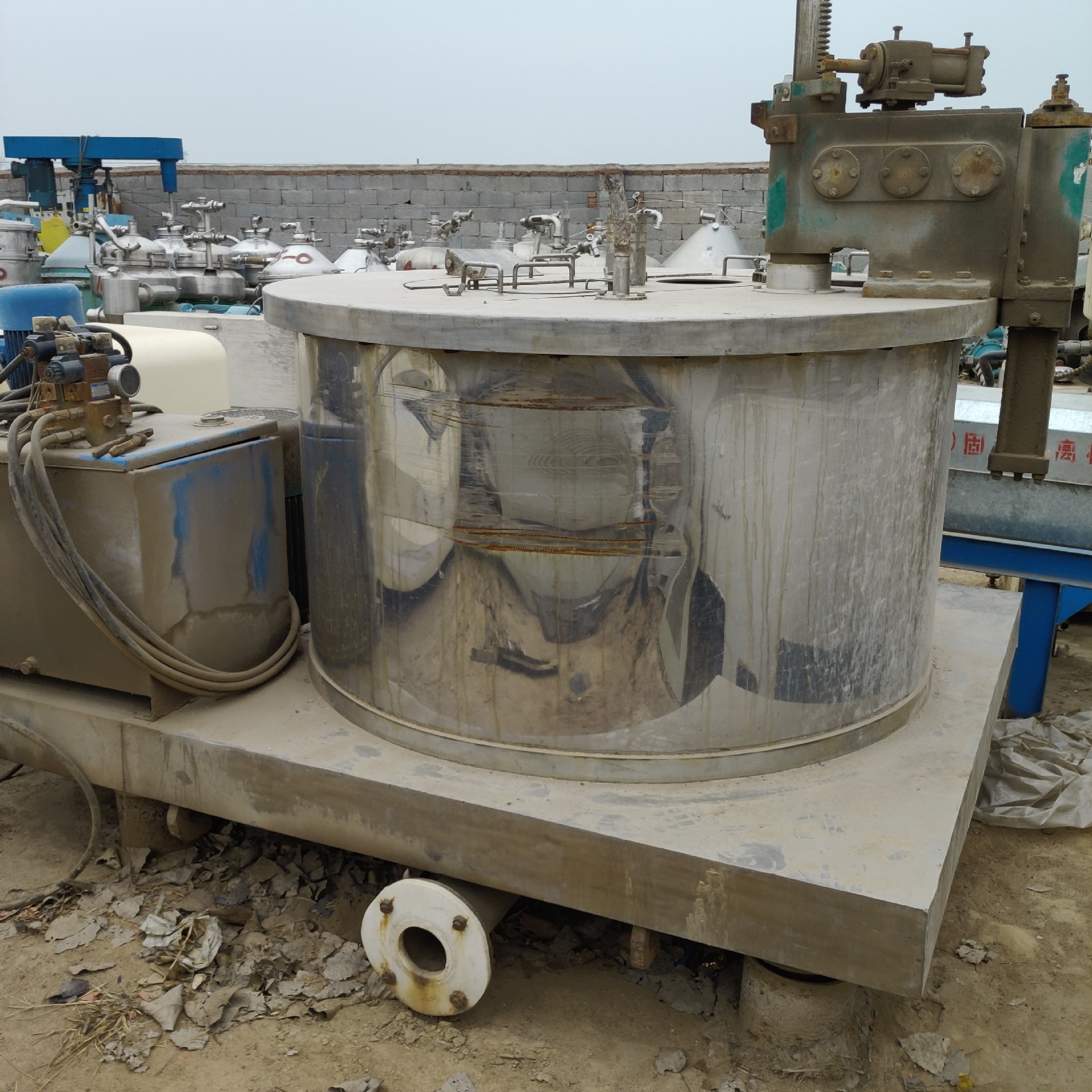 离心脱水机工业离心机二手平板式吊带离心机台式离心机实验室