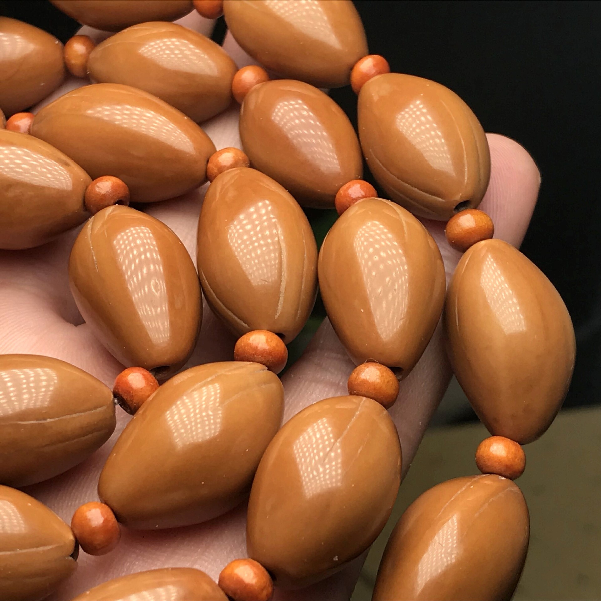 厂家一手货源橄榄核素珠长串光珠素核油核雕刻橄榄胡