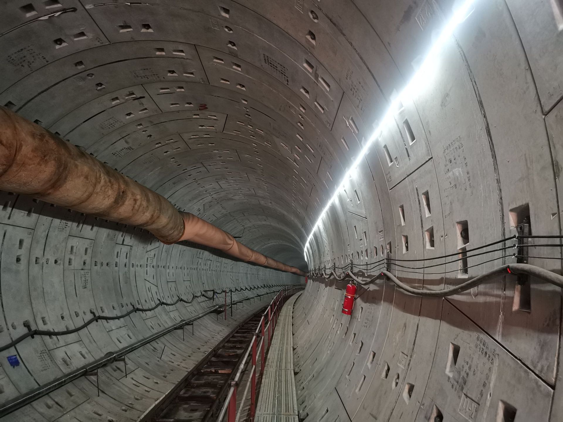 24v 36v灯带led工地双排户外防水造船车用隧道地下室照明pvc包胶