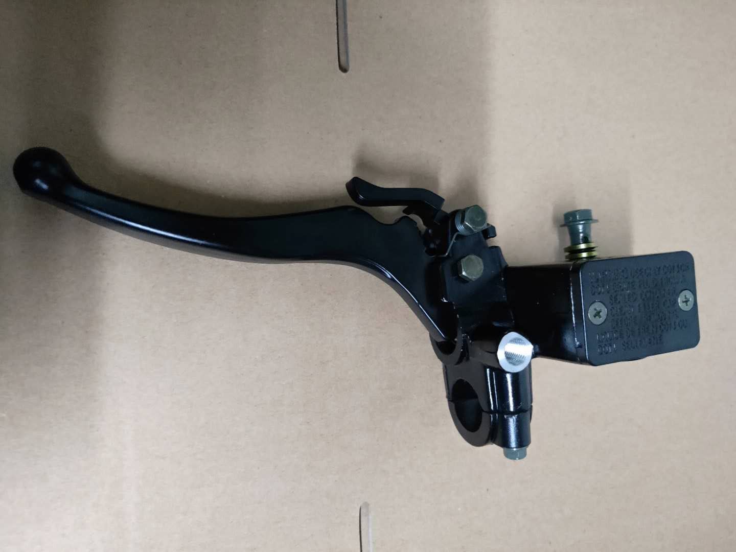 电动三轮配件珠峰电动车碟刹上泵油刹一拖二带镜座孔