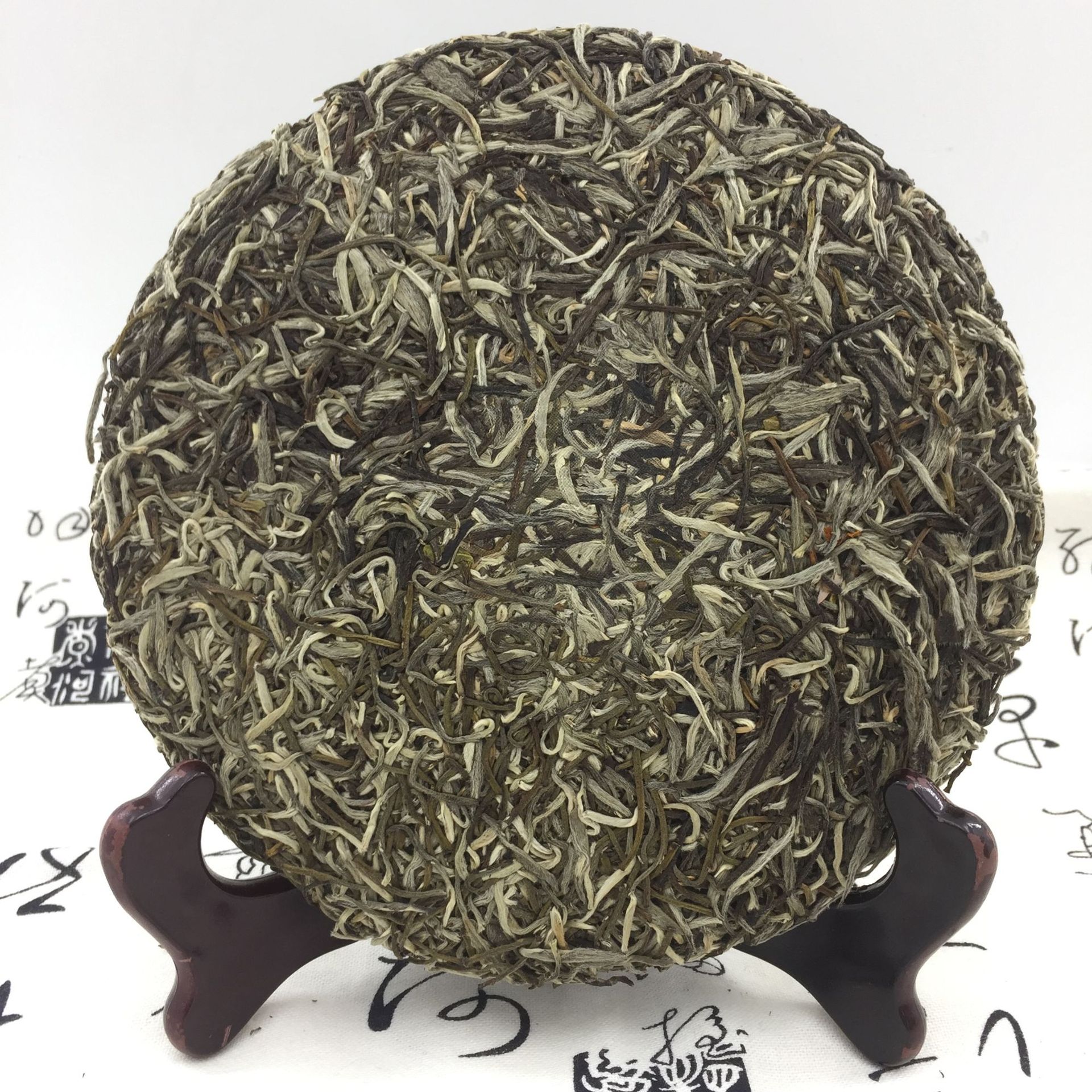 厂家批发2014年福鼎白茶白毫银针老白茶茶饼300g