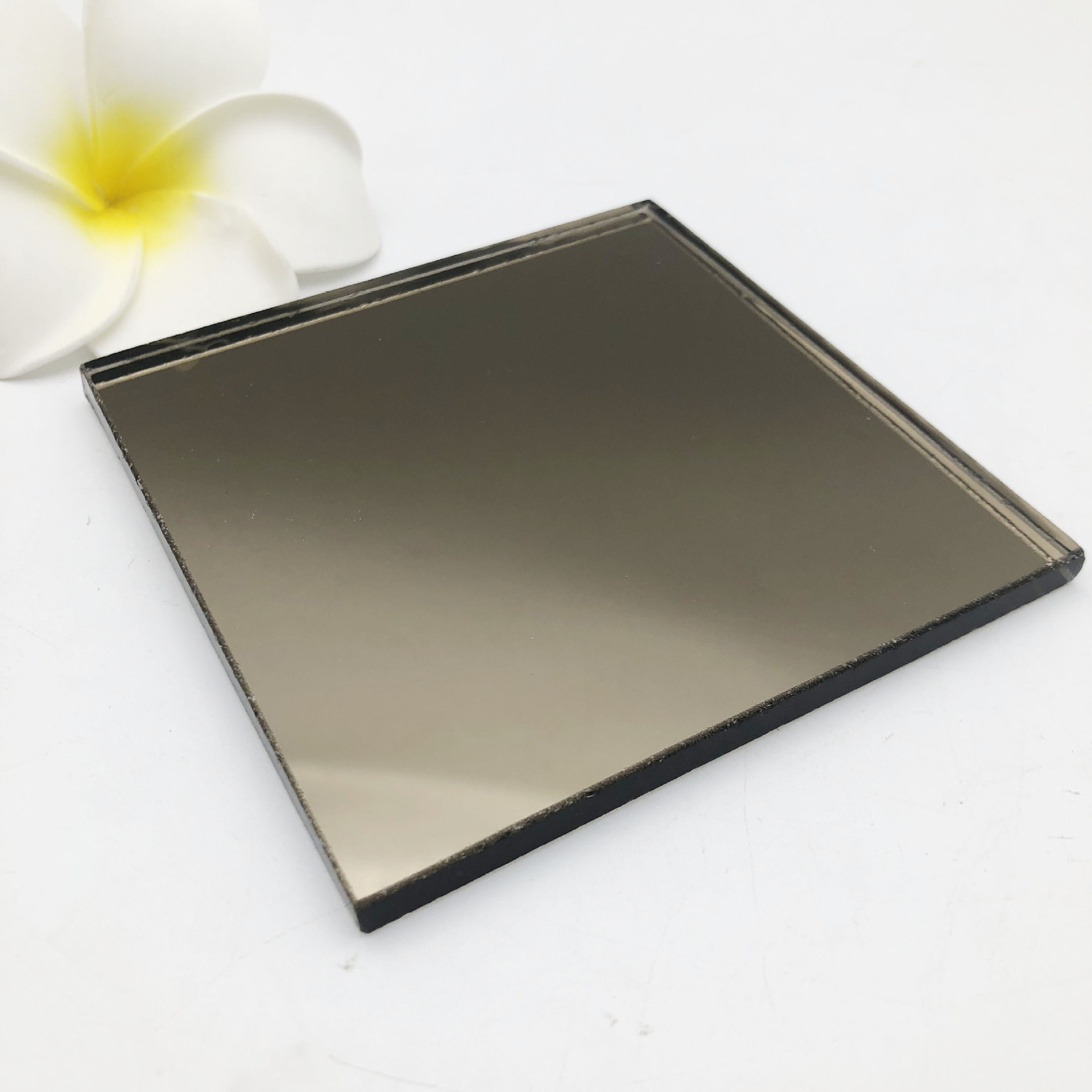 5mm灰茶镜 铝镜 金茶镜 灰镜 宝石蓝镜 黑镜 粉红镜 紫镜玻璃厂家