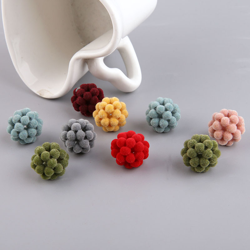 秋冬新款植绒珠子编织杨梅球圆球爱心挂件diy手工饰品耳饰材料