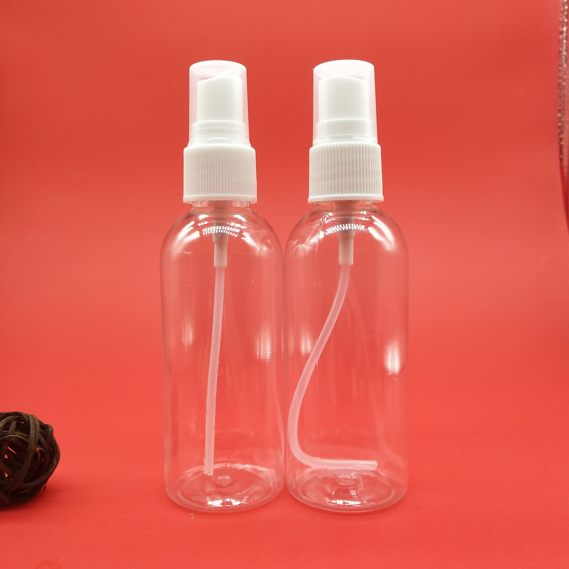 批发加厚80ml喷雾瓶 化妆水喷瓶 透明pet分装瓶 液体瓶 现货