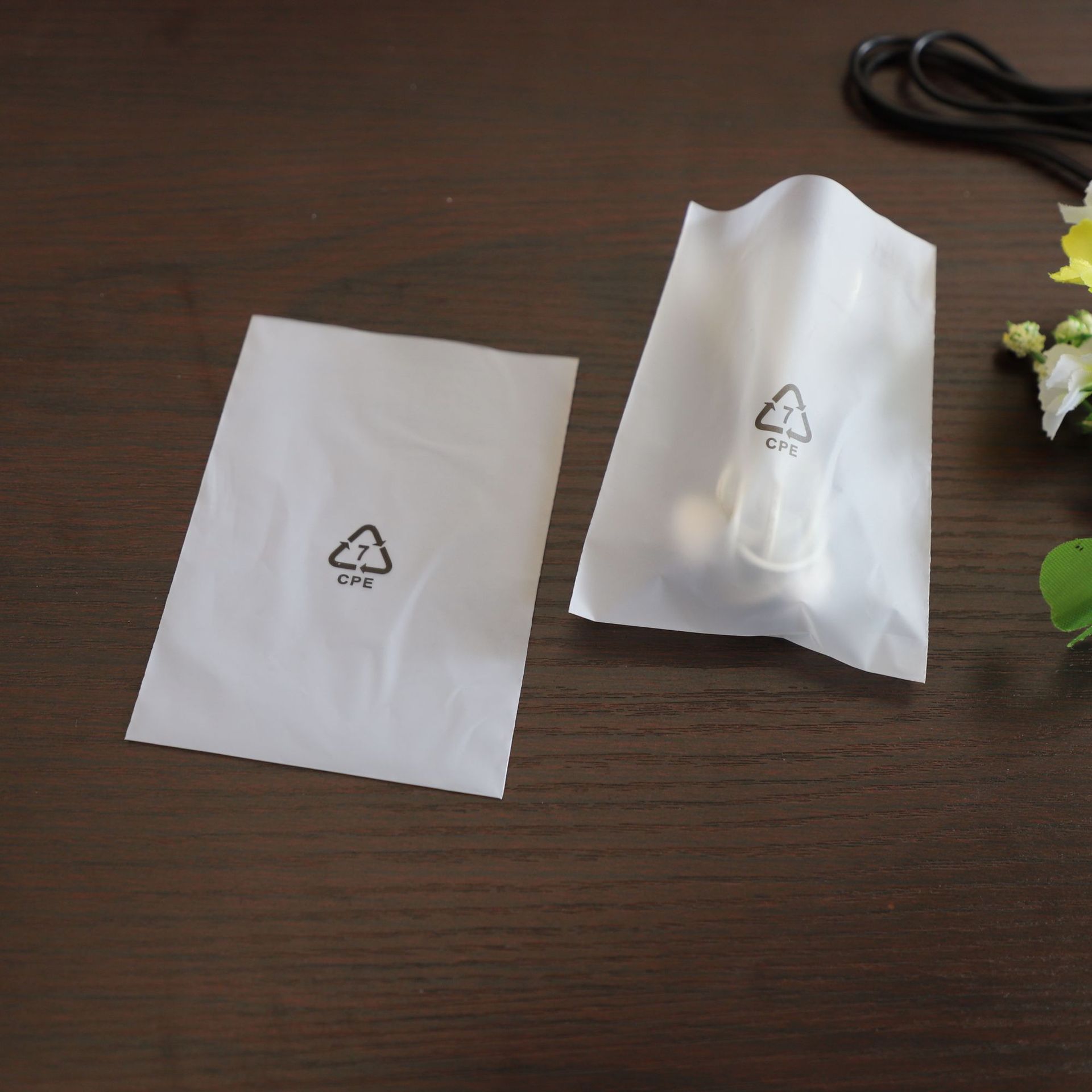 cpe平口袋简单大方,包装方便