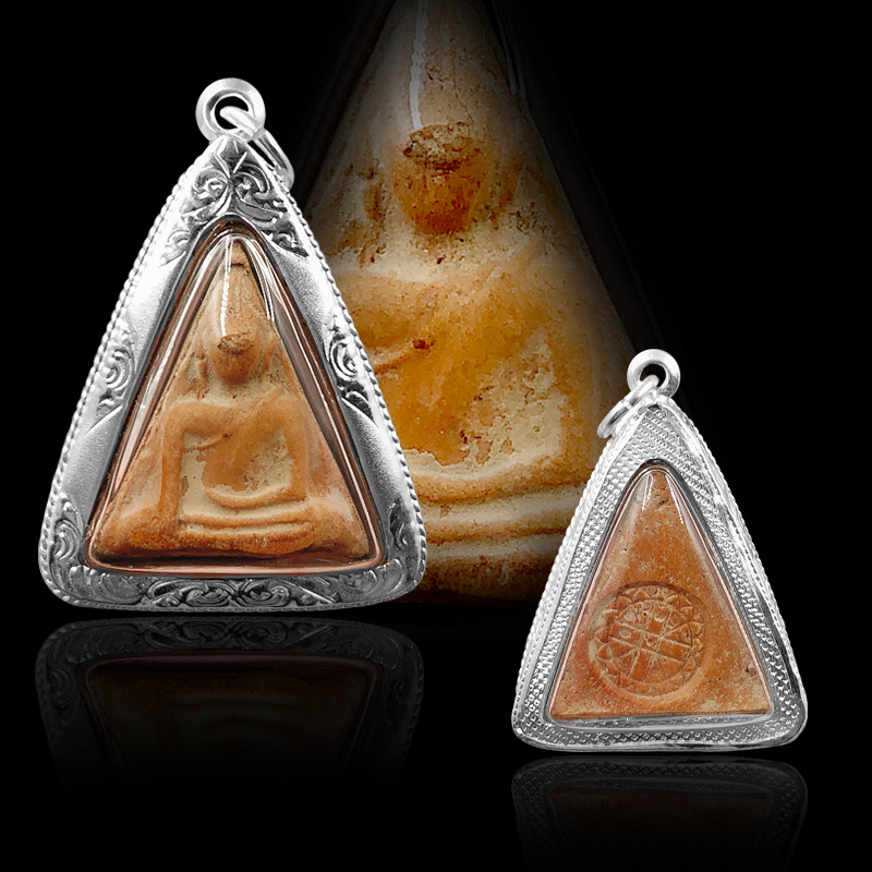 泰国佛牌真品 2514女王佛 南帕亚女王佛带卡老牌助人缘事业运生意