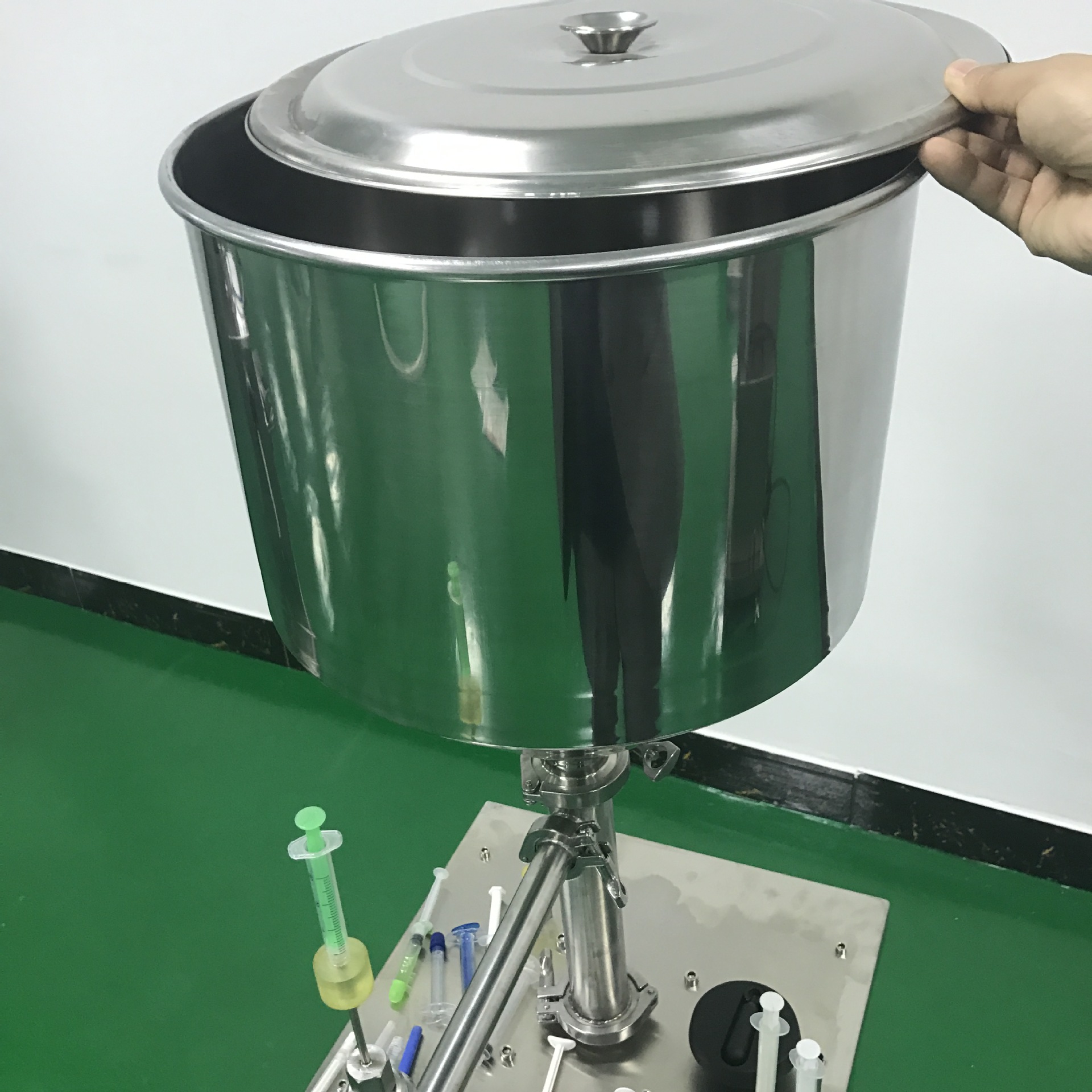 针管灌装机 注射器灌装机 胶水针管灌装机 立式半自动水光针灌装