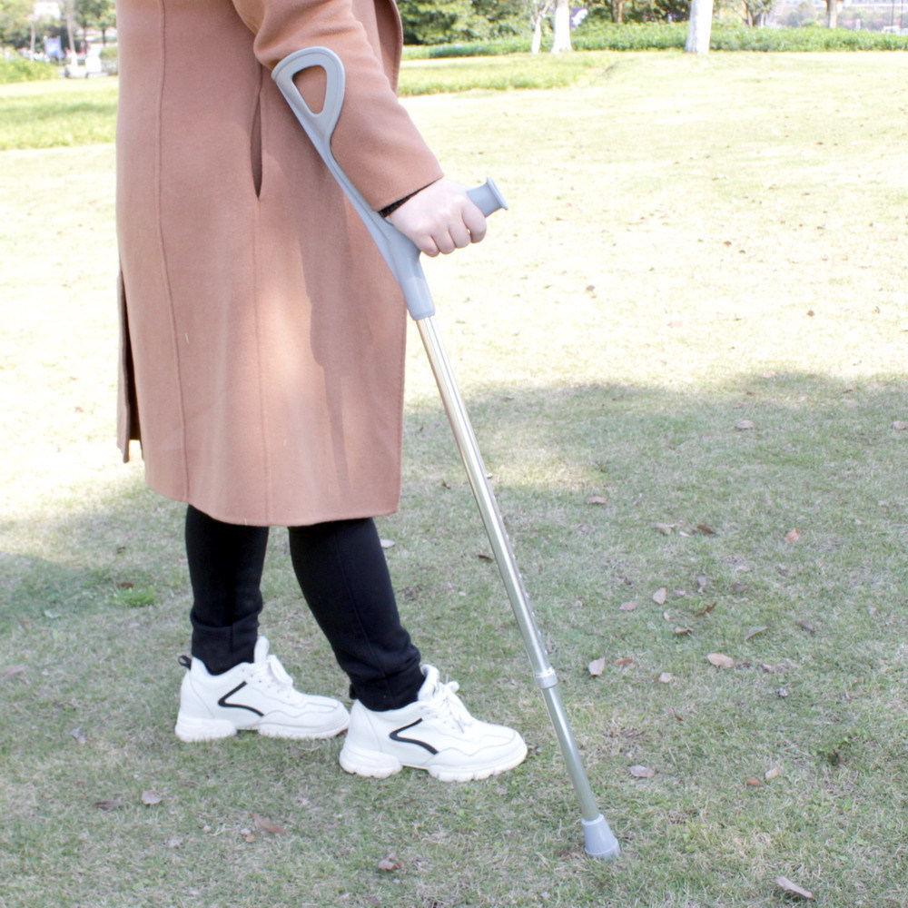 厂家批发腋下拐多档位 可调节伸缩 防滑铝合金f拐杖 助行器
