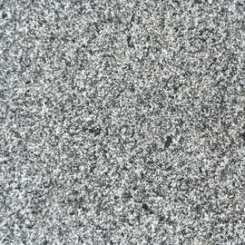 大量生产芝麻灰花岗岩火烧面 灰色石材墙面干挂  大连灰麻原产地