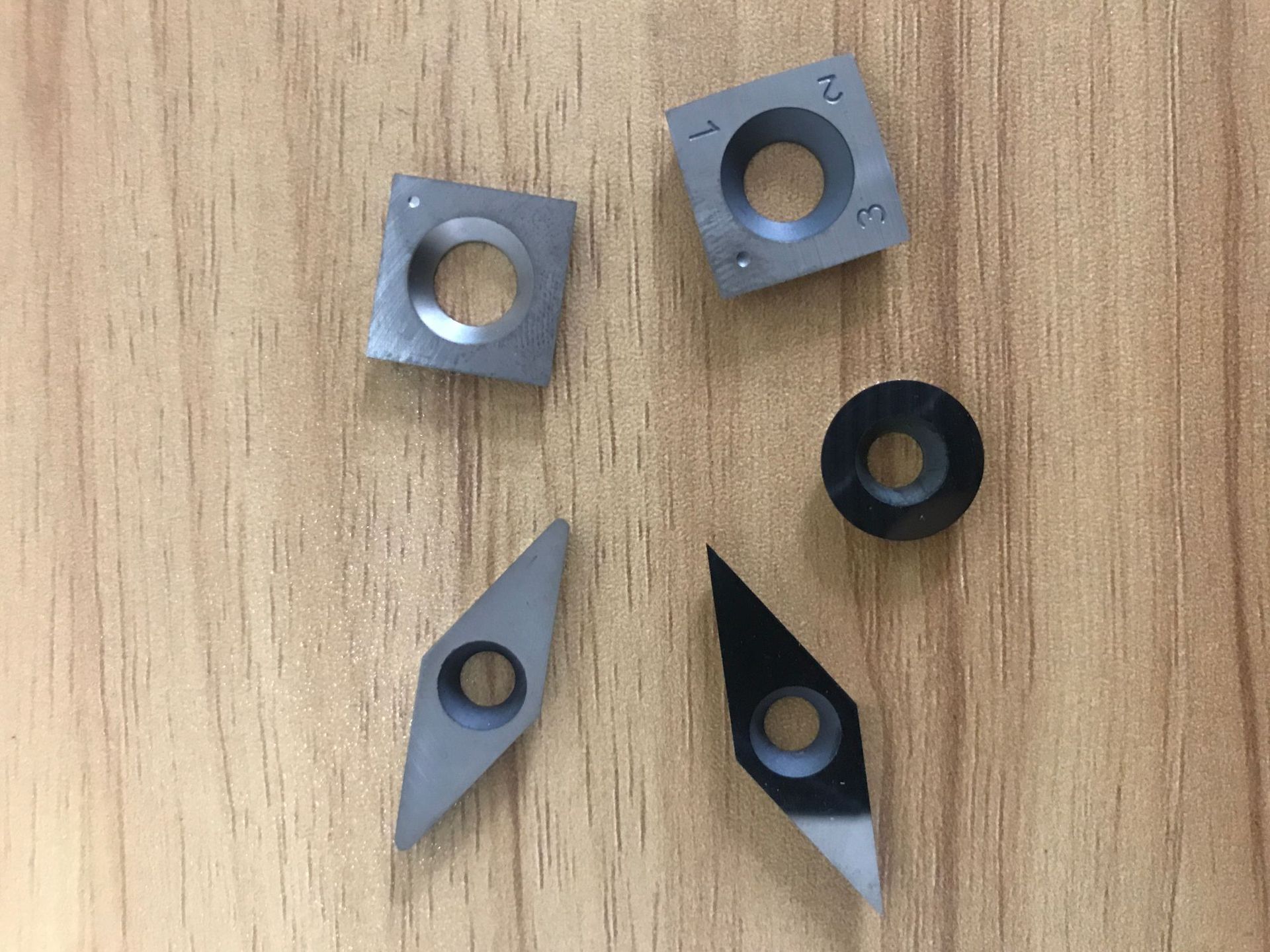 舍弃式螺旋木工车刀r型菱型方圆型硬质合金刀片 手持式木工车刀片