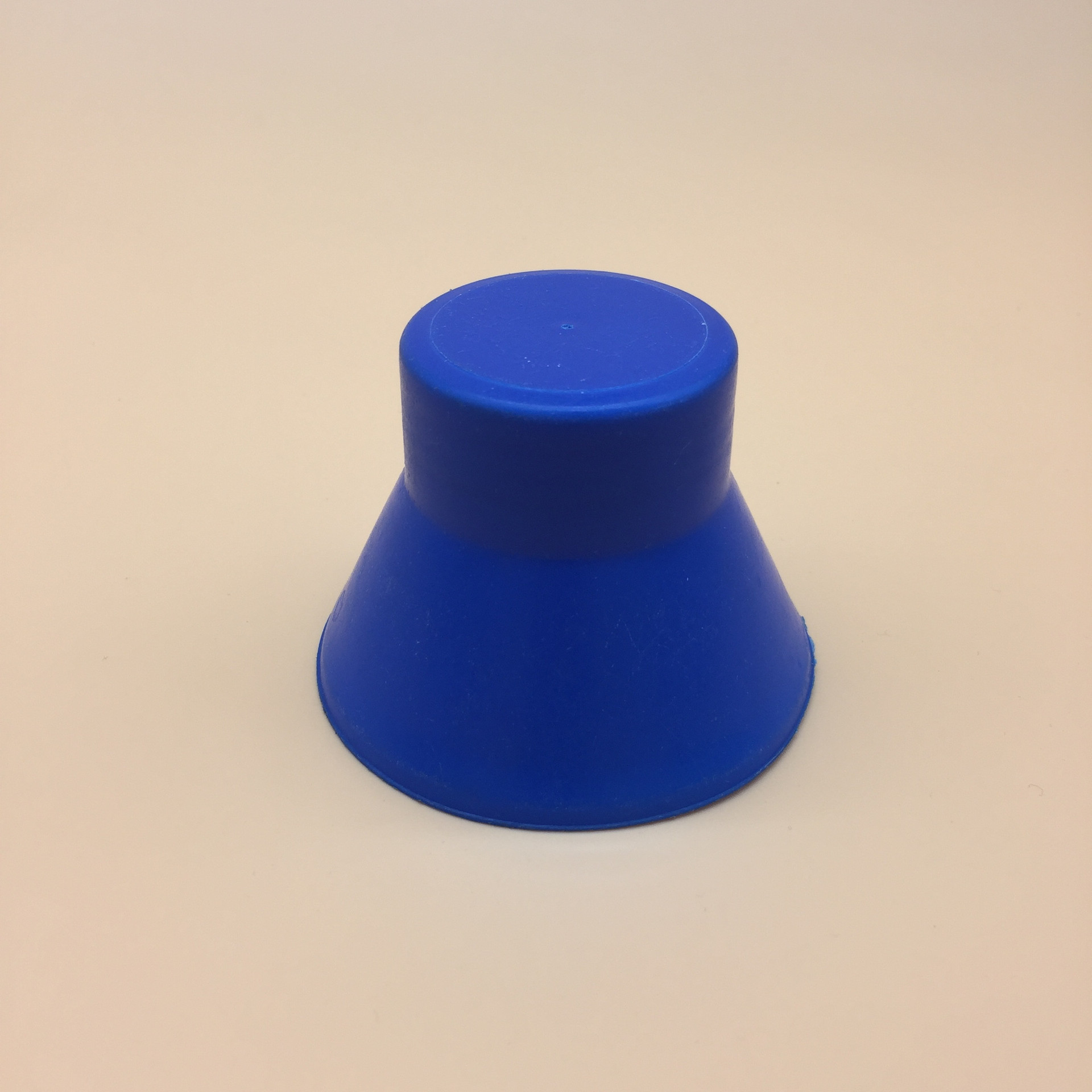 现货26牙口沙拉酱尖嘴瓶盖 料理瓶盖 化工瓶塑料盖定制