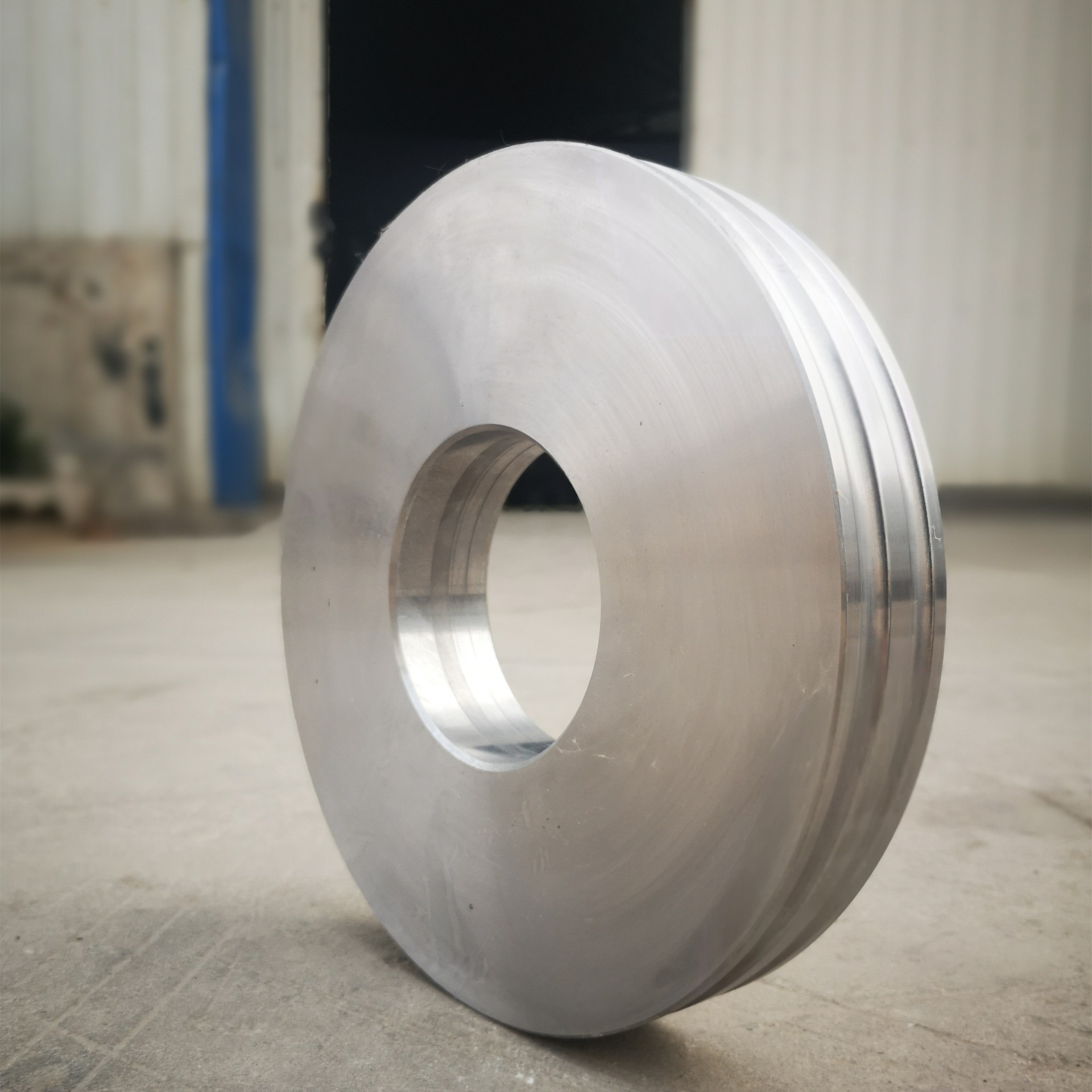 厂家直销cr12牵引辊 双槽9.0/10.7牵引辊 机加工cr12来图定制