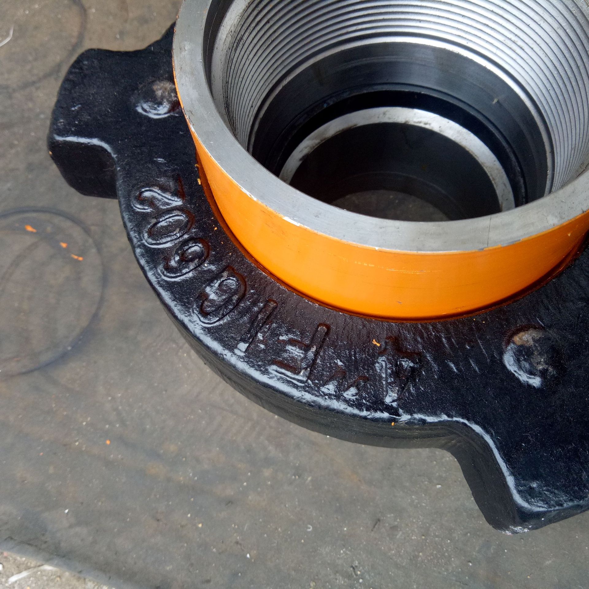 高压由壬 焊接由壬 丝扣式由壬 锤击由壬气胎油壬 生产供应