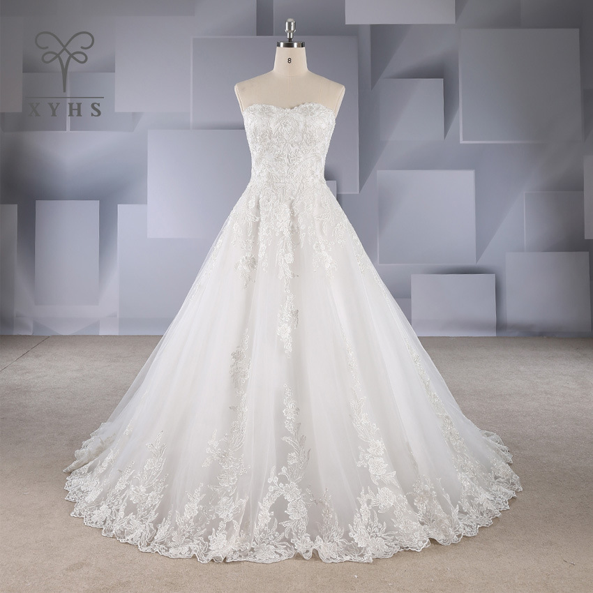新款新娘款婚纱显瘦2019新款a字裙蕾丝抹胸齐地婚纱礼服