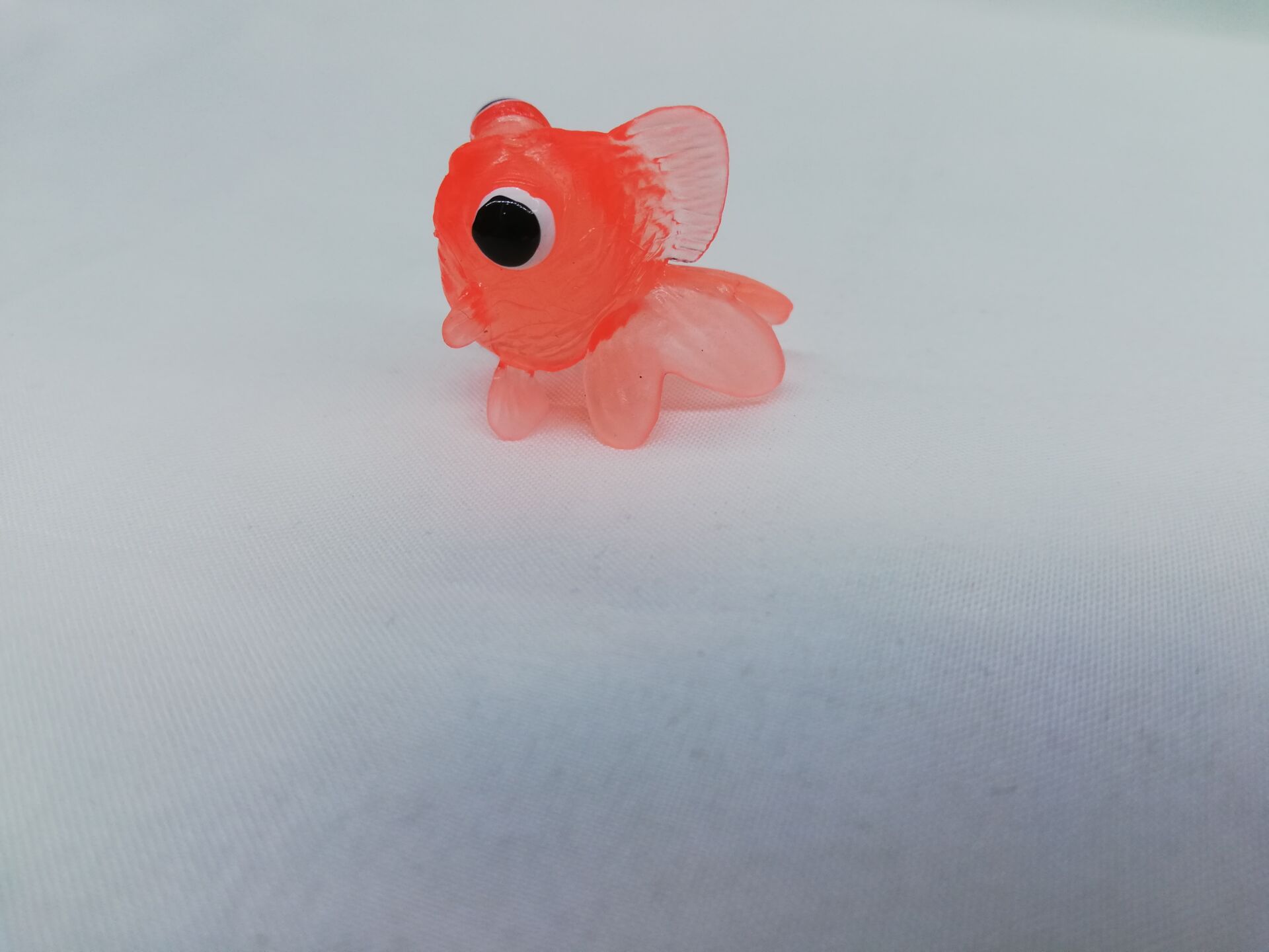 厂家直销日本台湾流行仿真软胶金鱼 3cm大眼睛短尾巴金鱼tpr玩具