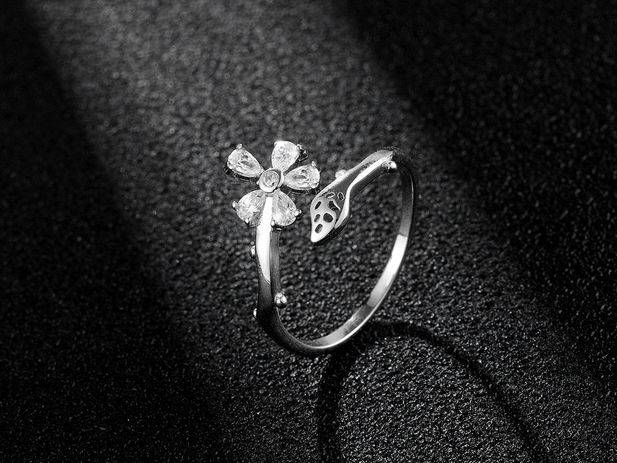 s925纯银花样年华梅花新款戒指新款女款韩版锆石指环银饰首饰厂家