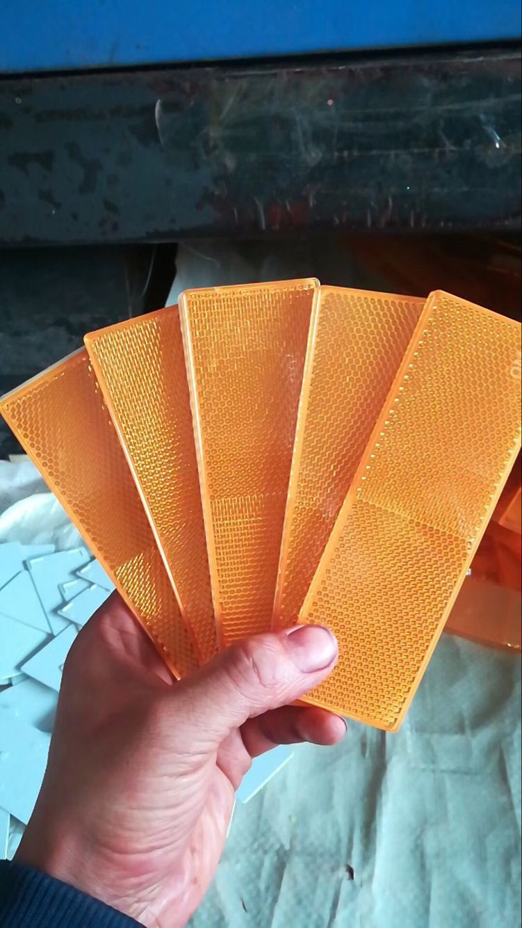 汽车车身反光板 汽车安全反光标识 安全警示反光贴 货车反射器